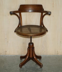 ORIGINAL ANTIQUE THONET SWiVEL BERGERE DESK CAPTAINS ARMCHAIR MODEL NUMBER 3