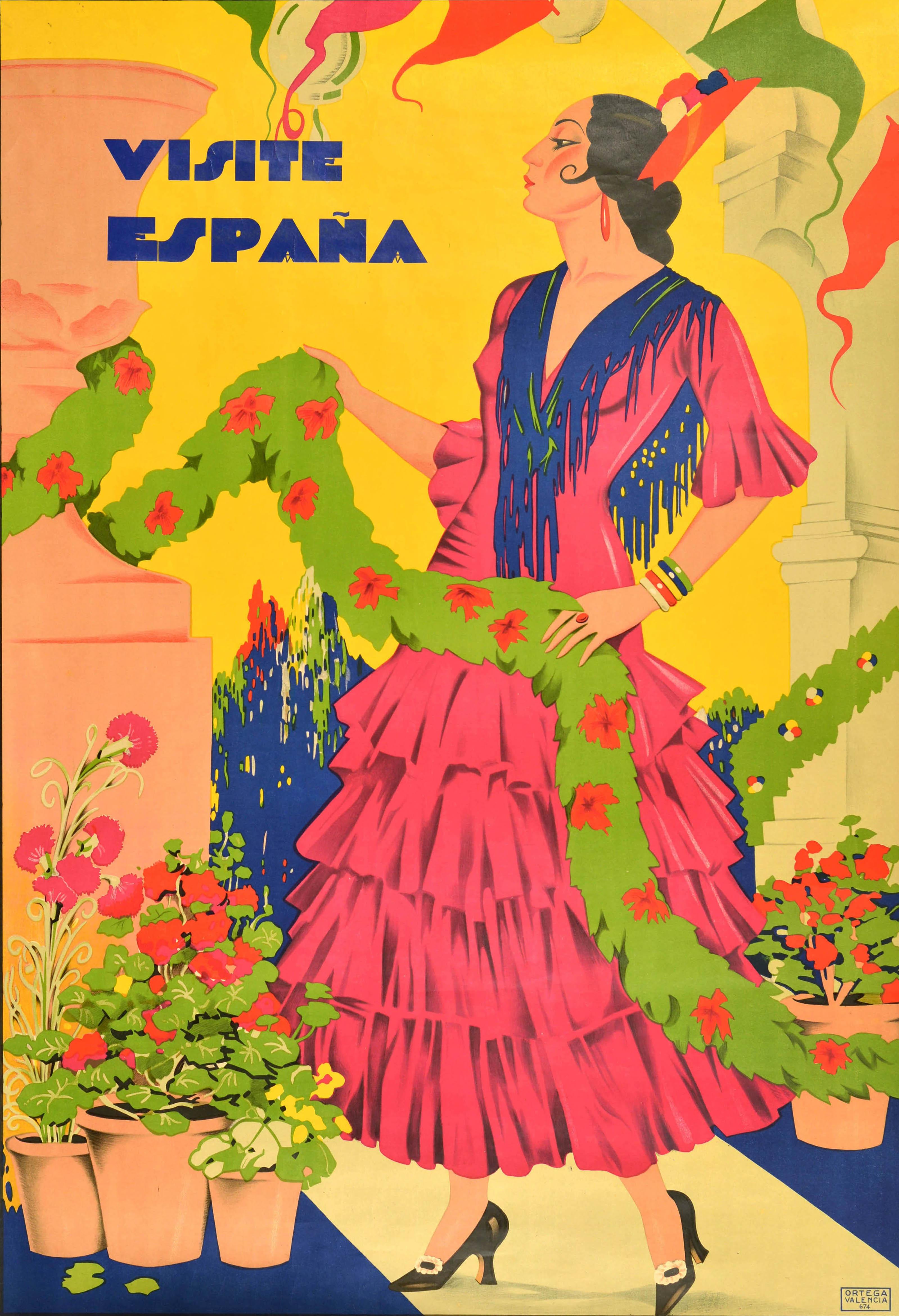 Originales antikes Reiseplakat - Visite España / Visit Spain - mit einem farbenfrohen Bild einer eleganten Dame in einem traditionellen rosa Flamenco-Kleid mit einem blauen Schal über den Schultern, die eine Blumengirlande in der Hand hält und in