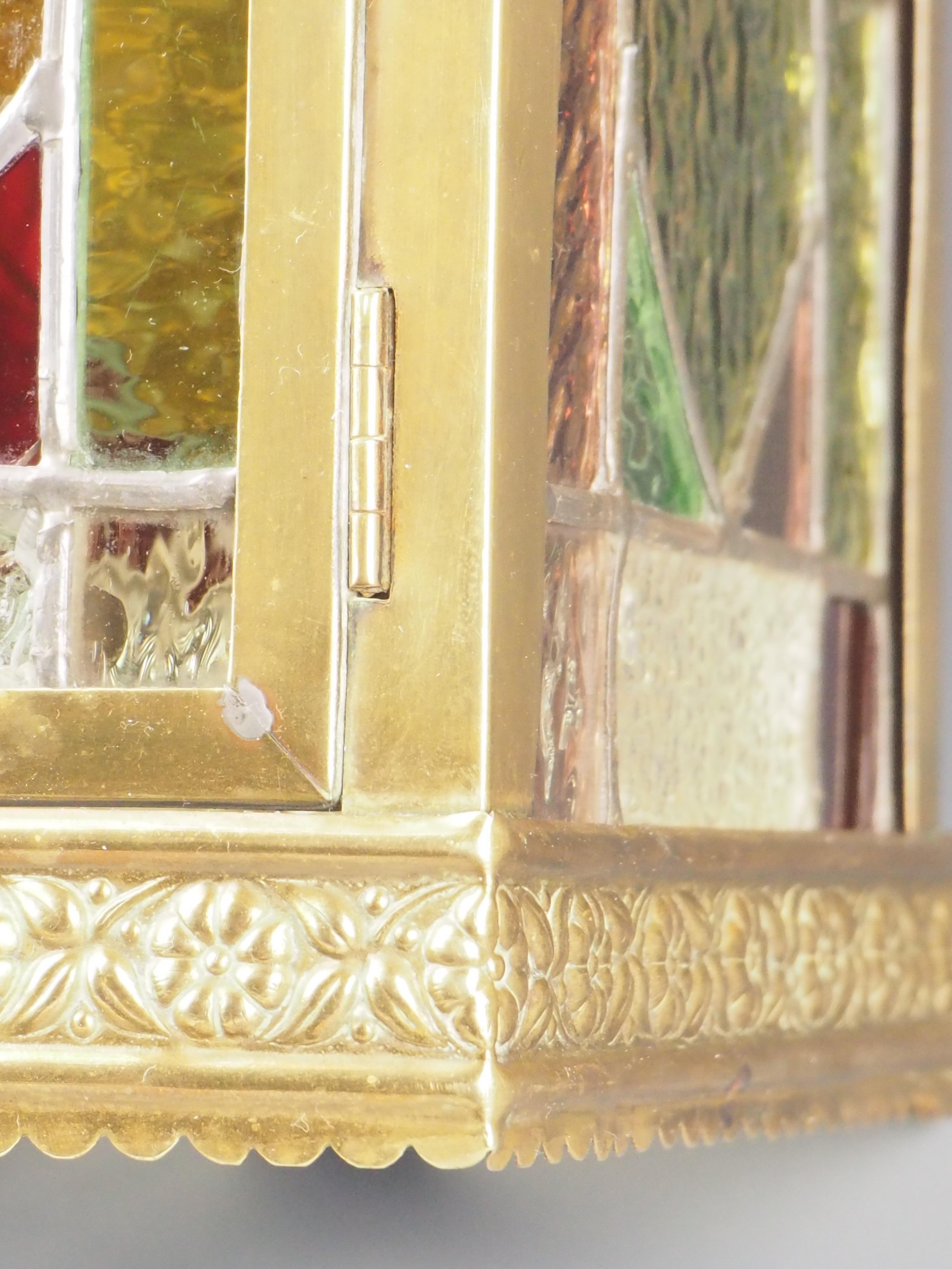 Antigua linterna de salón victoriana original de latón y Stained glass Latón en venta
