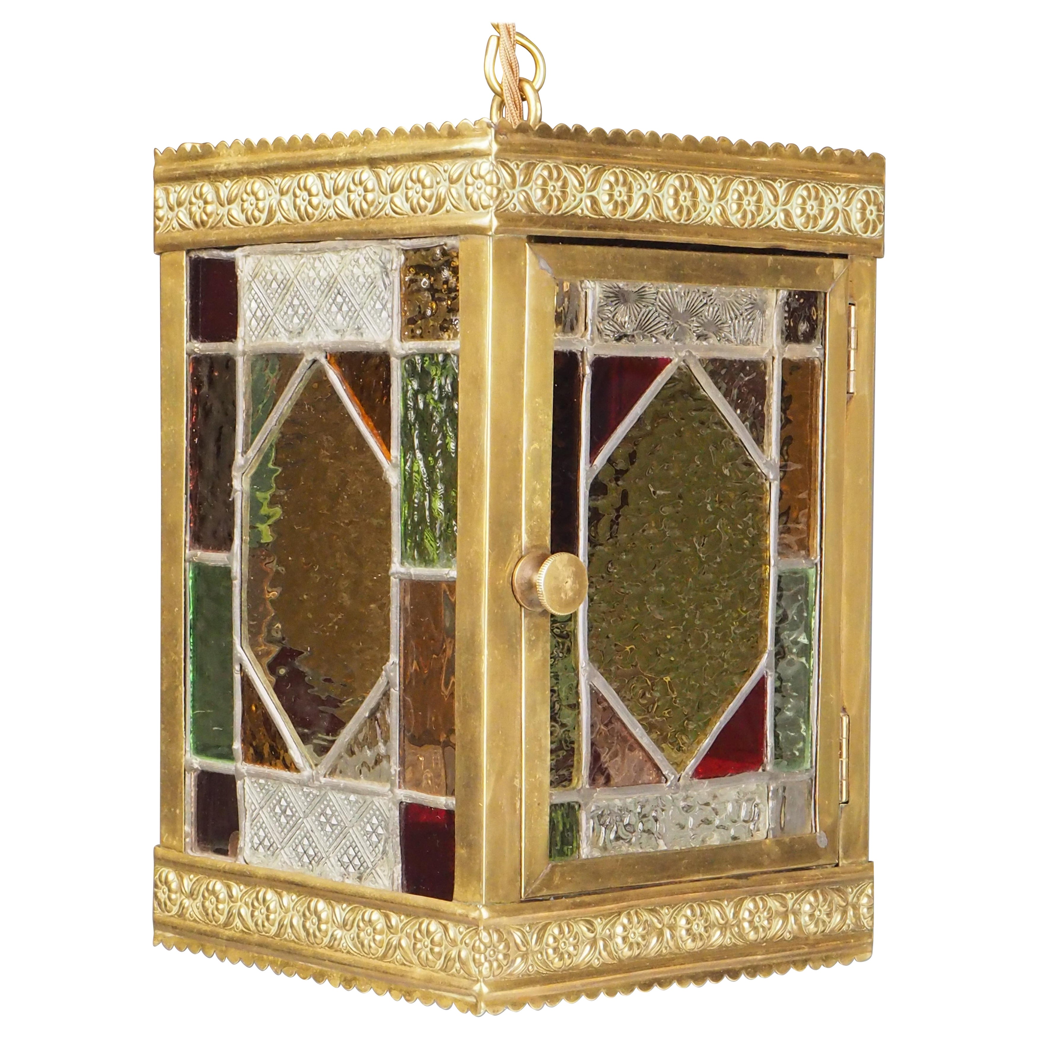 Antigua linterna de salón victoriana original de latón y Stained glass en venta
