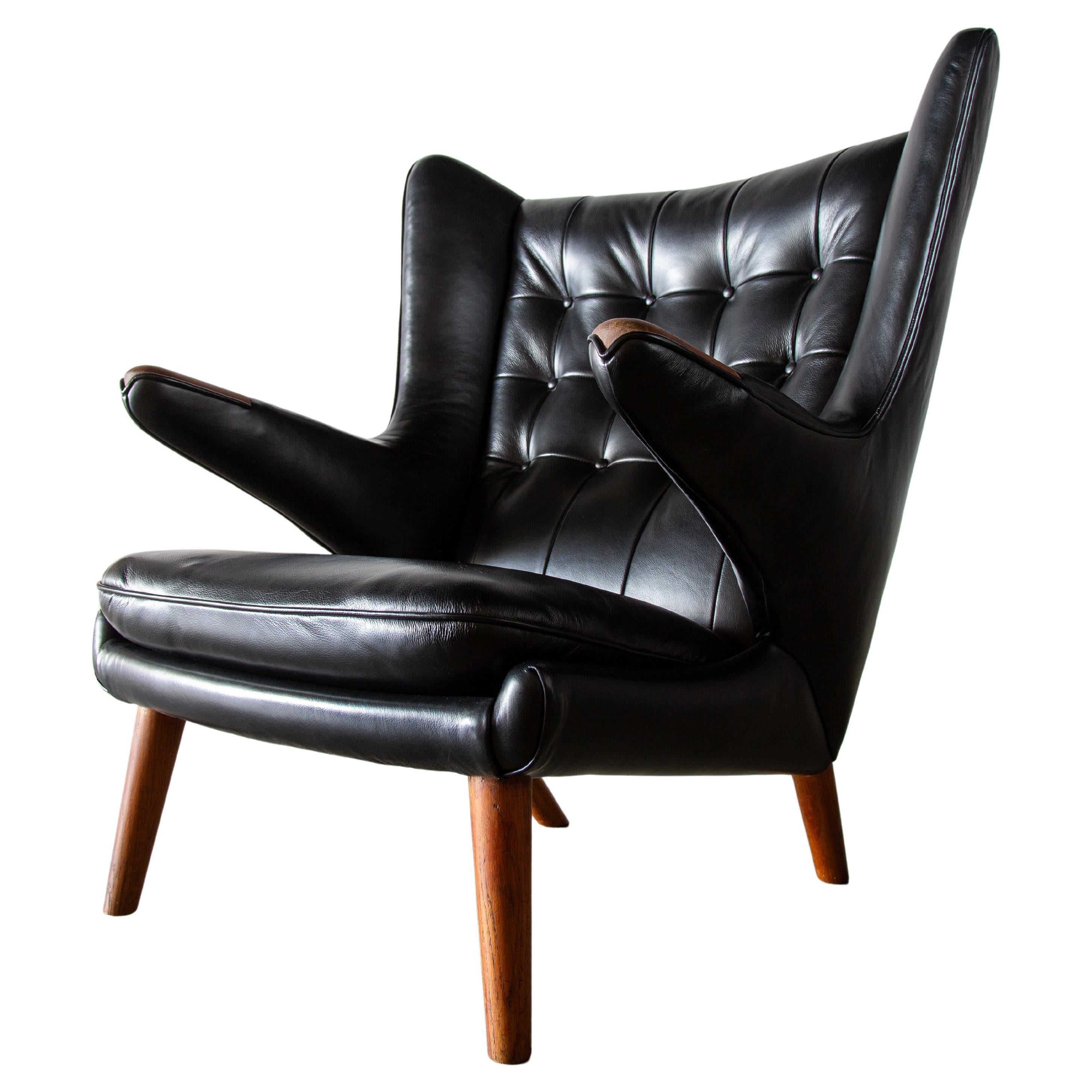 Original AP19 "Papa Bear"chair by Hans J. Wegner A.P. Stolen Leather oak teak
