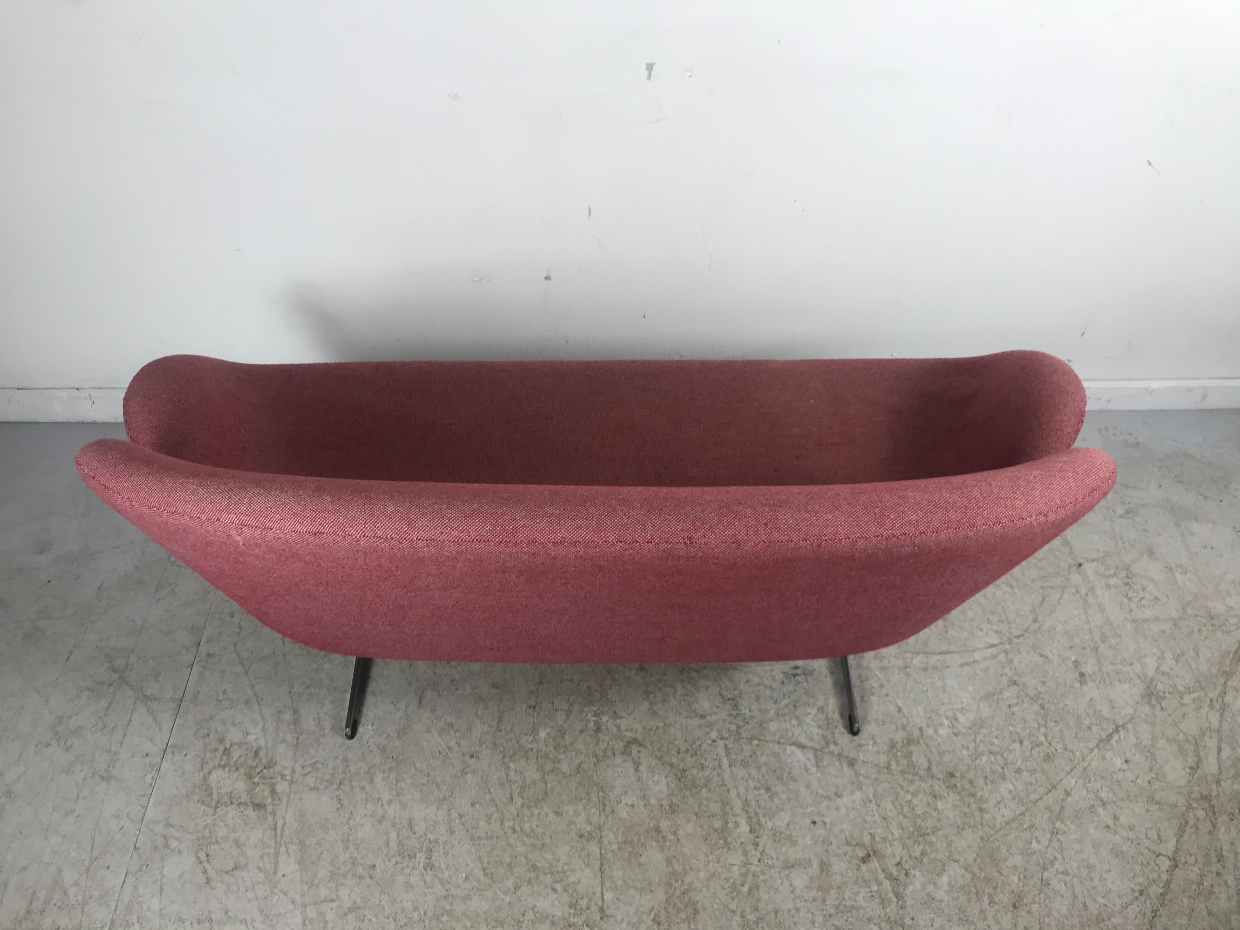 Original Arne Jacobsen Swan Sofa Settee, Fritz Hansen, Denmark, 1970 1