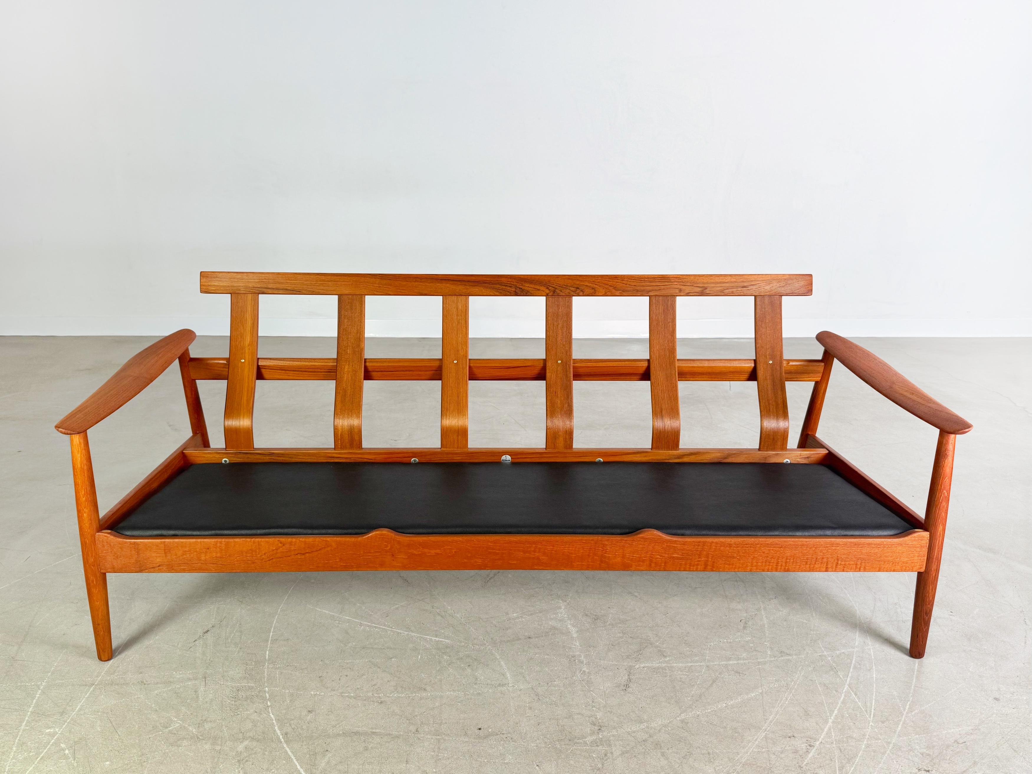 Mid-Century Modern Original Arne Vodder Sofa Midcentury France & Søn Daverkosen Couch For Sale