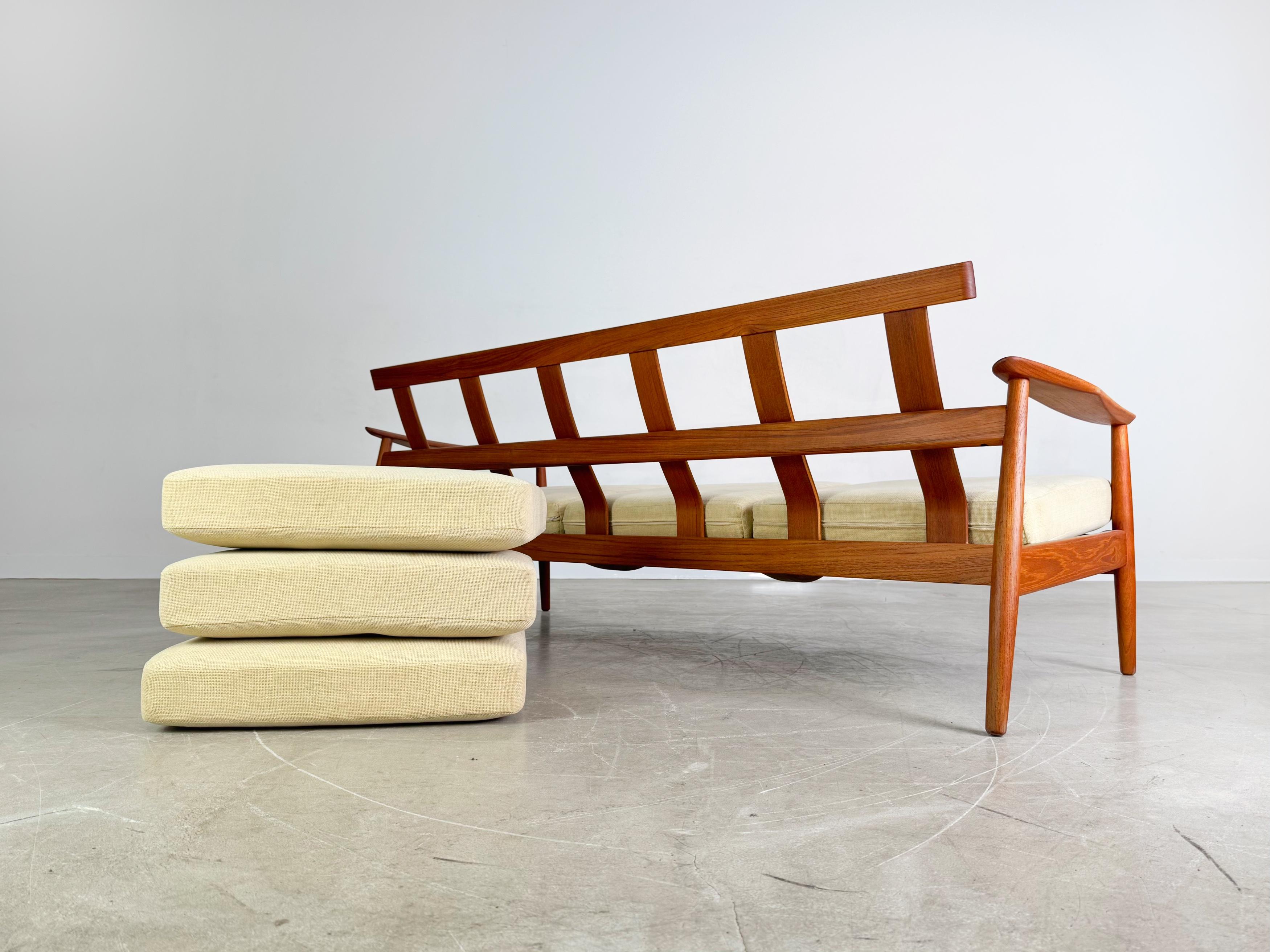 Original Arne Vodder Sofa Midcentury France & Søn Daverkosen Couch For Sale 2