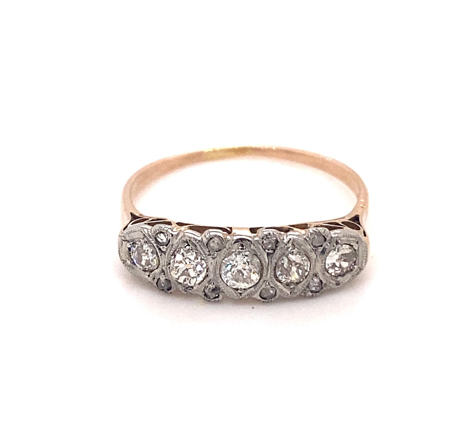 Original Art Deco 13 Diamonds Platinum 18k Yellow Gold Ring In Good Condition In Woodland Hills, CA