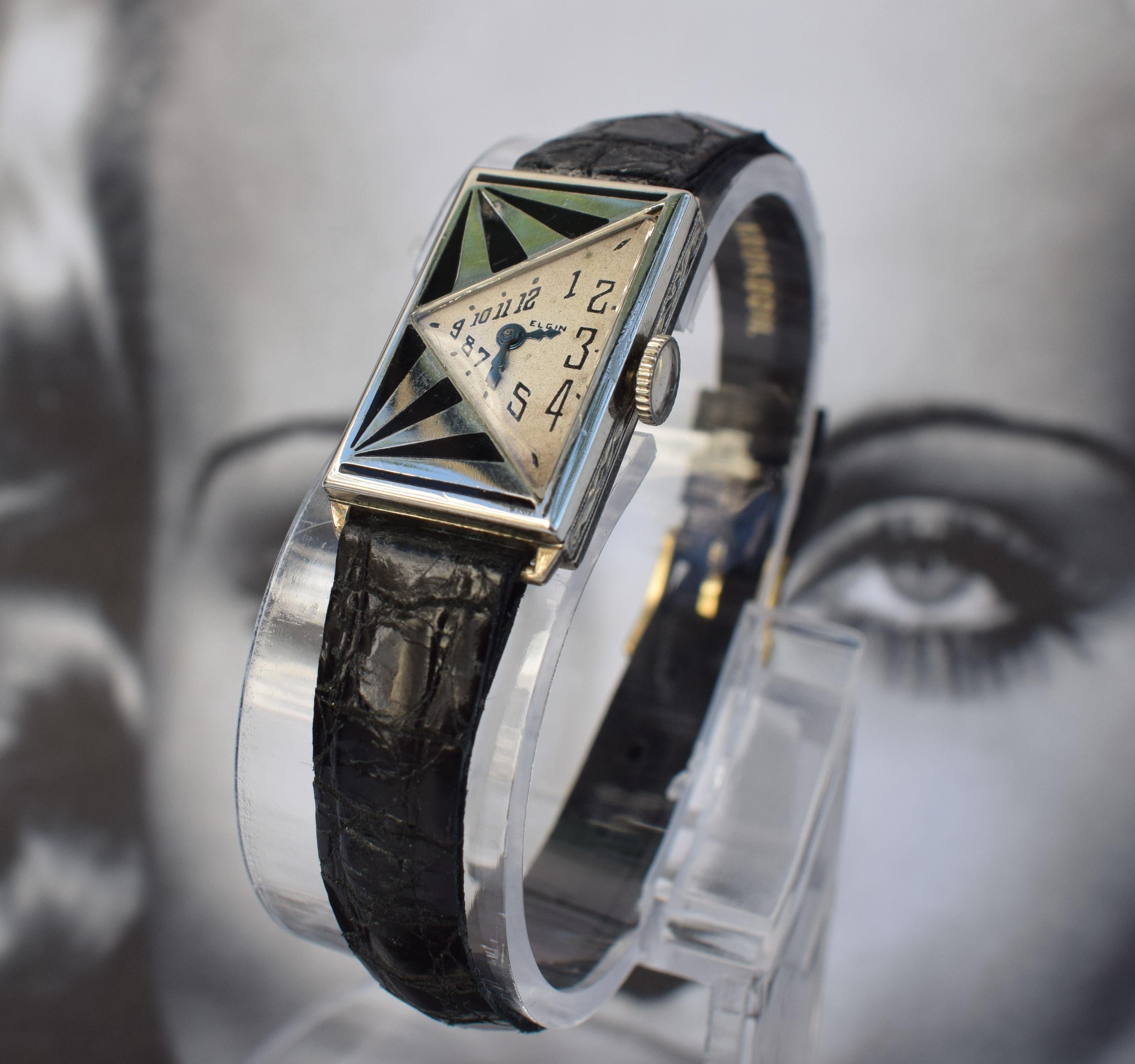 Original Art Deco 14 Karat Gold Ladies Wristwatch by Elgin, Serviced, circa 1930 3