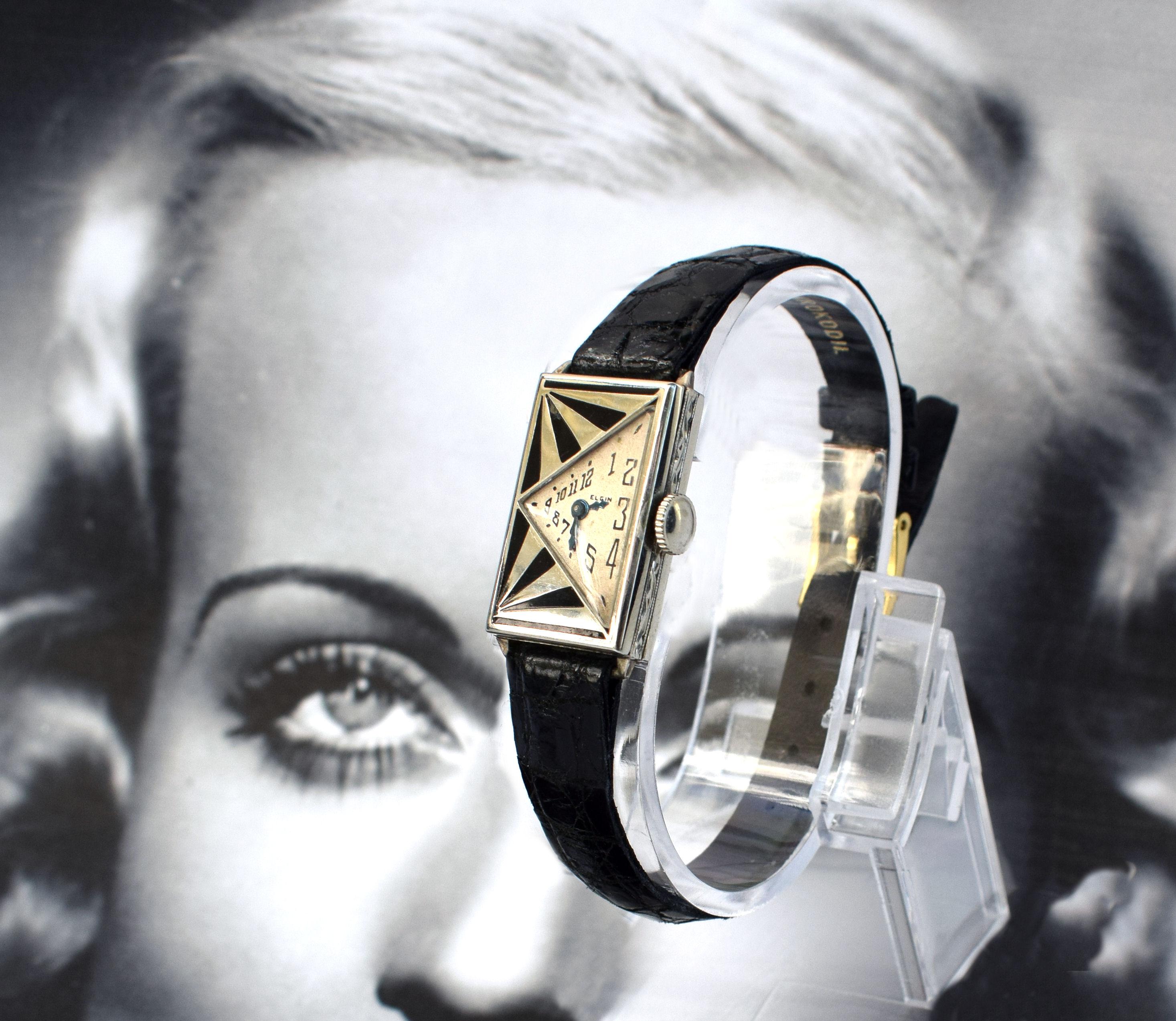 Original Art Deco 14 Karat Gold Ladies Wristwatch by Elgin, Serviced, circa 1930 4