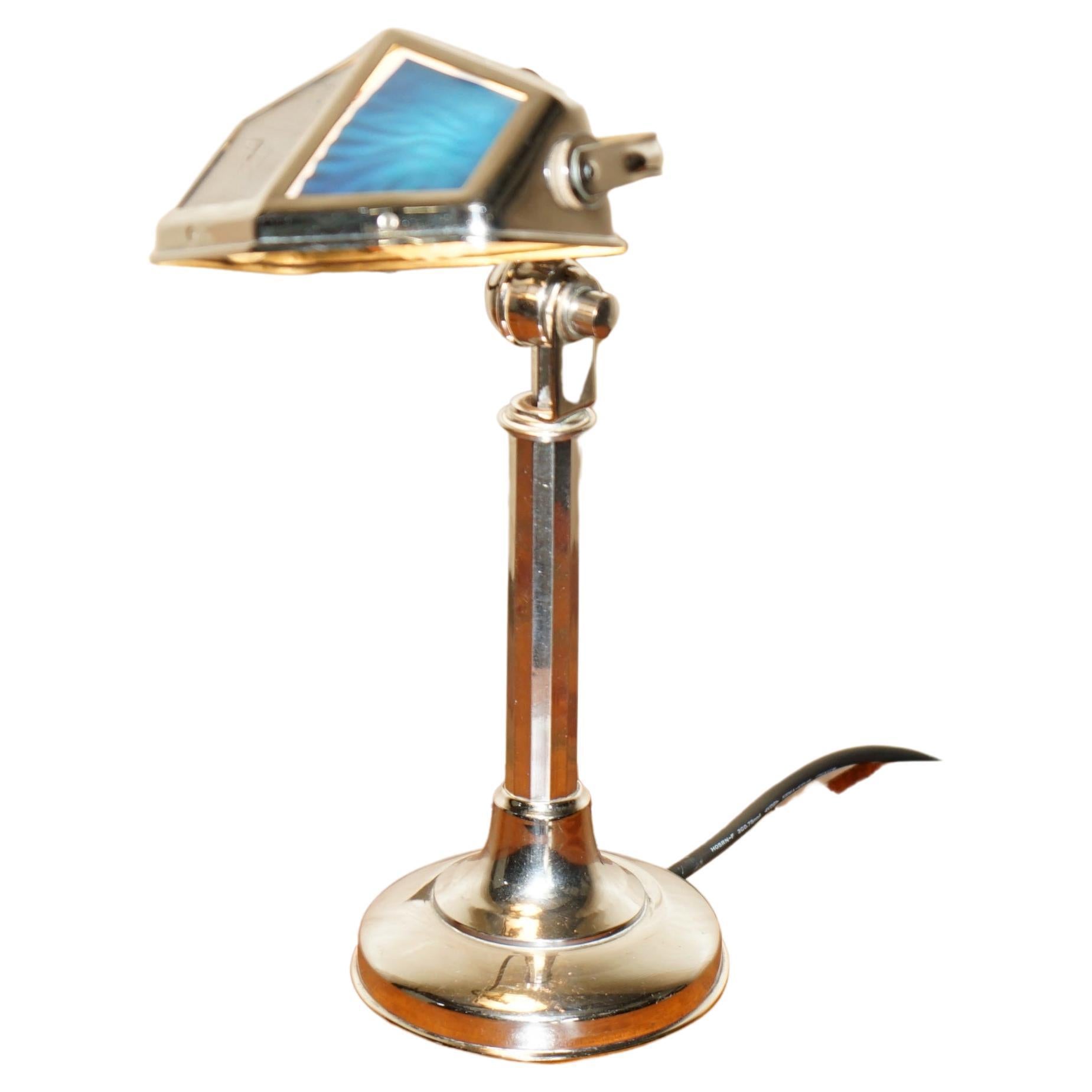 ORIGINAL ART DECO des années 1930 JEAN CHAVANIS PIROUETTE CHROME ARTICULATED TABLE LAMP en vente