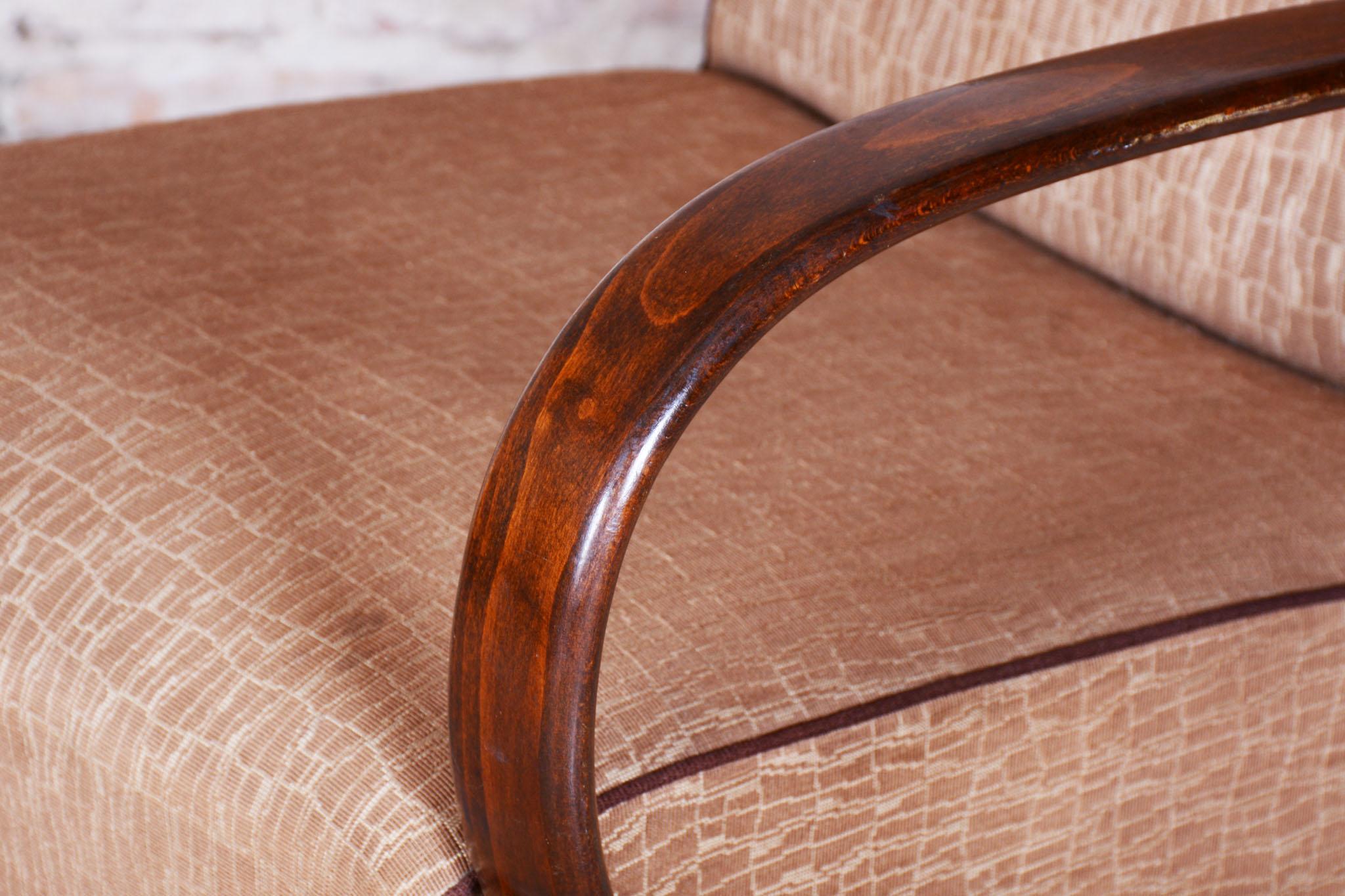 Tissu Fauteuil Art Déco original,  par J. Halabala, UP Zavody, hêtre, tchèque, années 1930 en vente