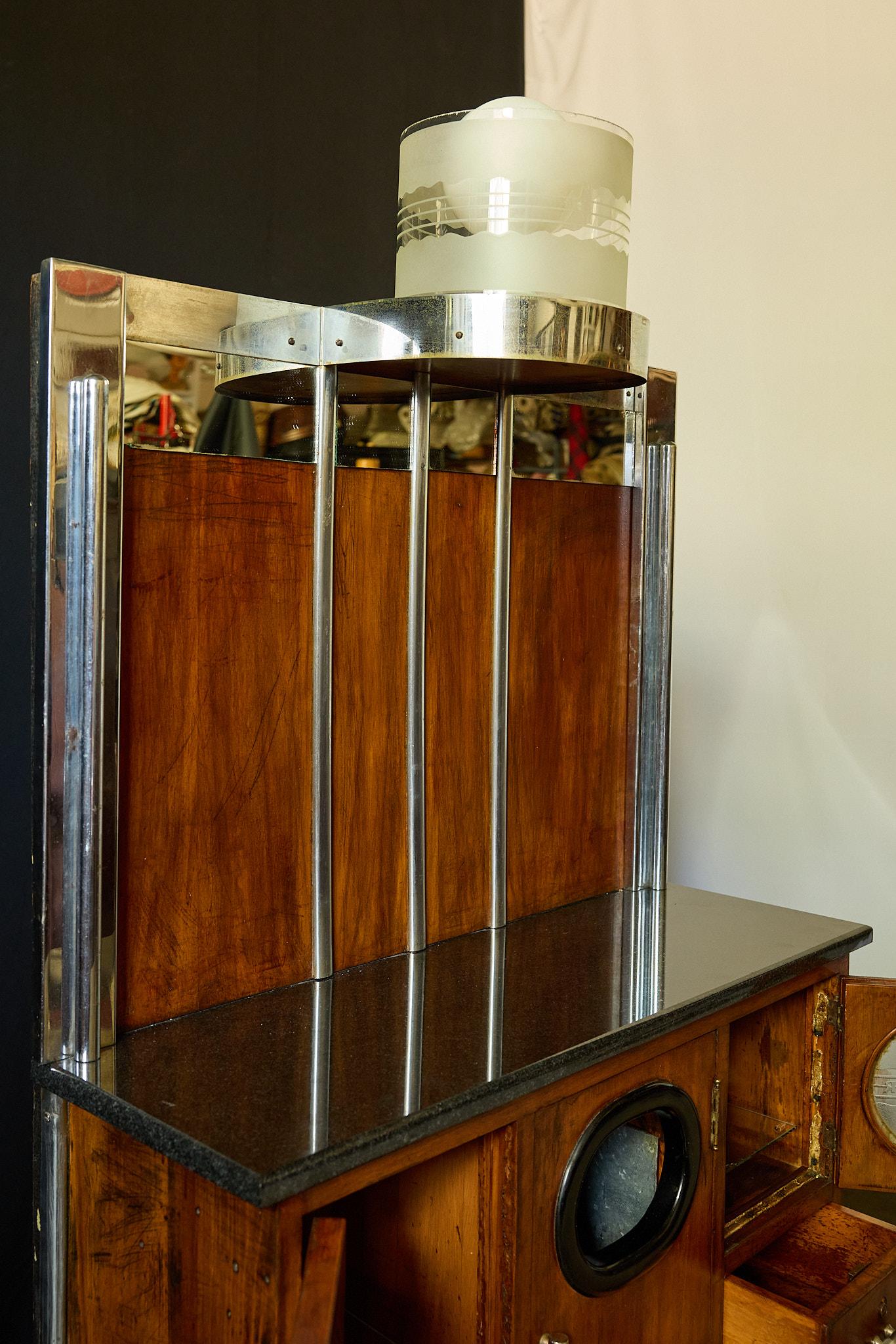 Original Art Deco Barber Station Cabinet, Circa 1930 For Sale 2