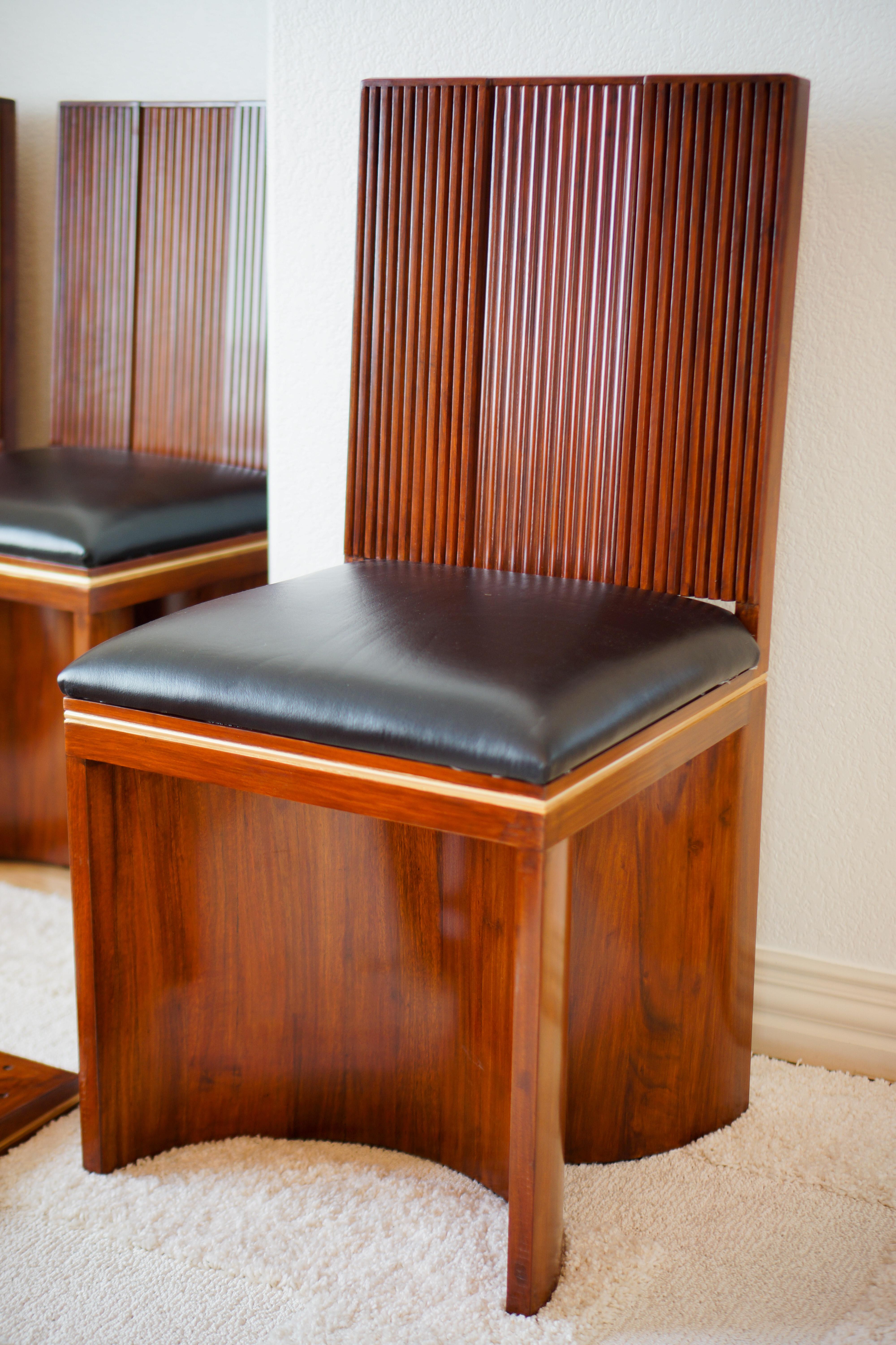 Wir stellen den exquisiten Vorago-Stuhl vor: Ein luxuriöses Meisterwerk

Treten Sie ein in die Welt der Opulenz mit dem Vorago Chair - eine wahre Verkörperung von Luxus und avantgardistischem Design. Dieser atemberaubende Stuhl hat ein