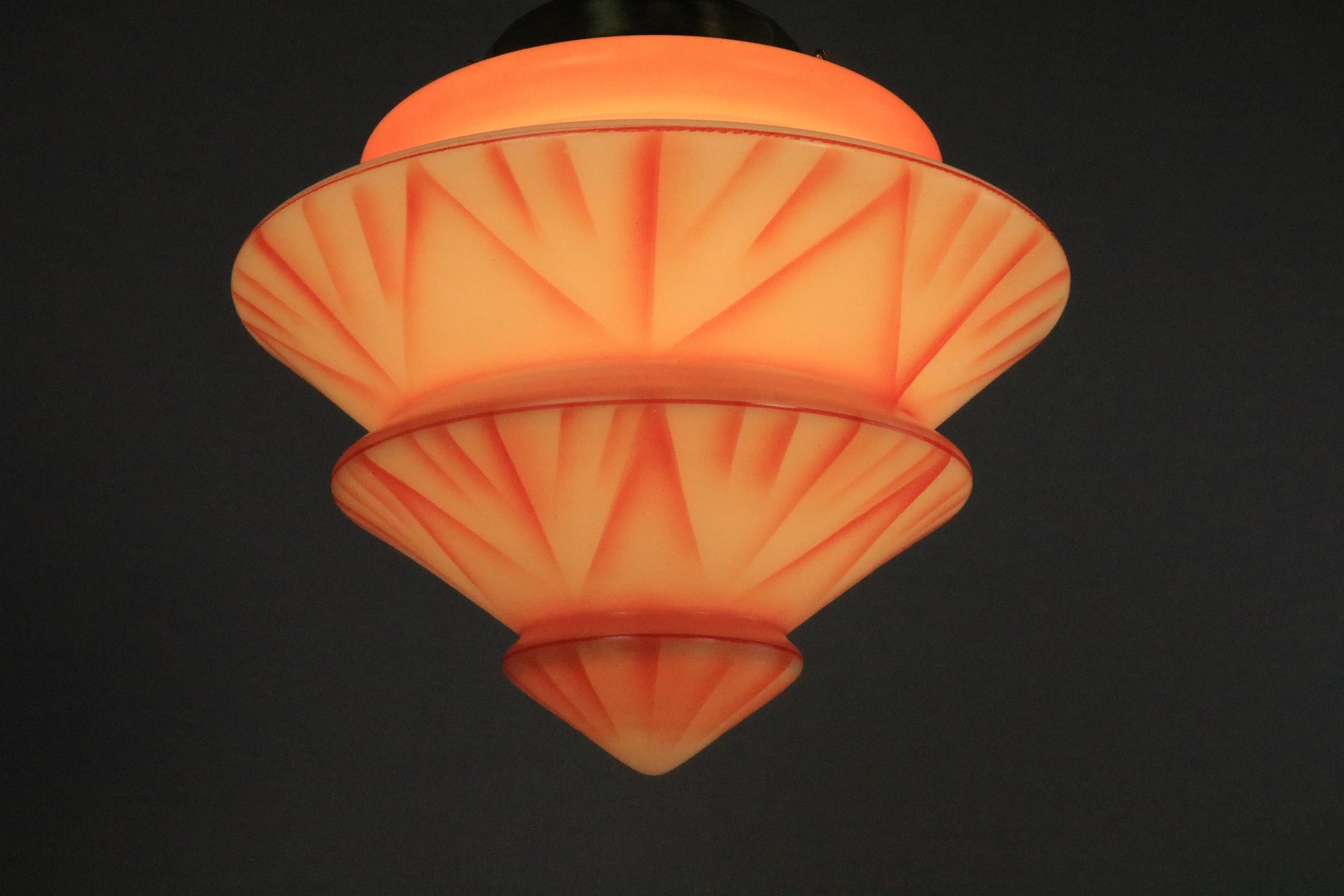 Verre Lampe suspendue Art déco d'origine, très décorative, années 1920 en vente
