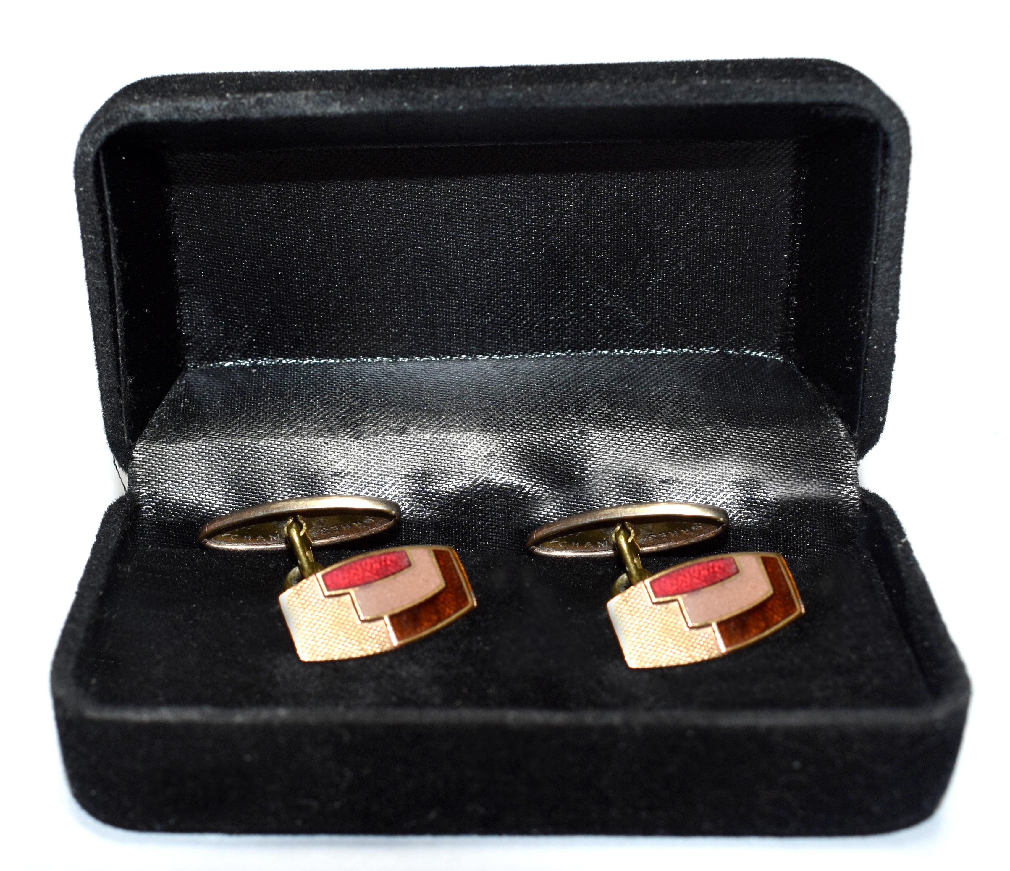 For the gentlemen out there who lean towards something a little different, less generic and oozing style consider these original matching pair of Art Deco gents cufflinks. Gold toned metal with beige, red and brown panels of enamel decoration