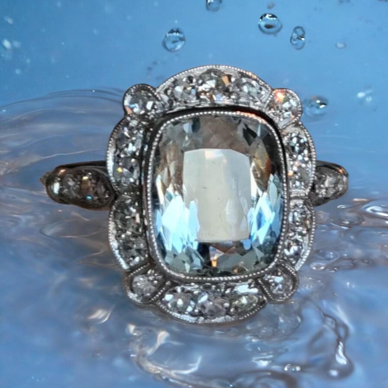 Original Art Deco Natural Aquamarine and Diamond  Cluster Ring For Sale 2