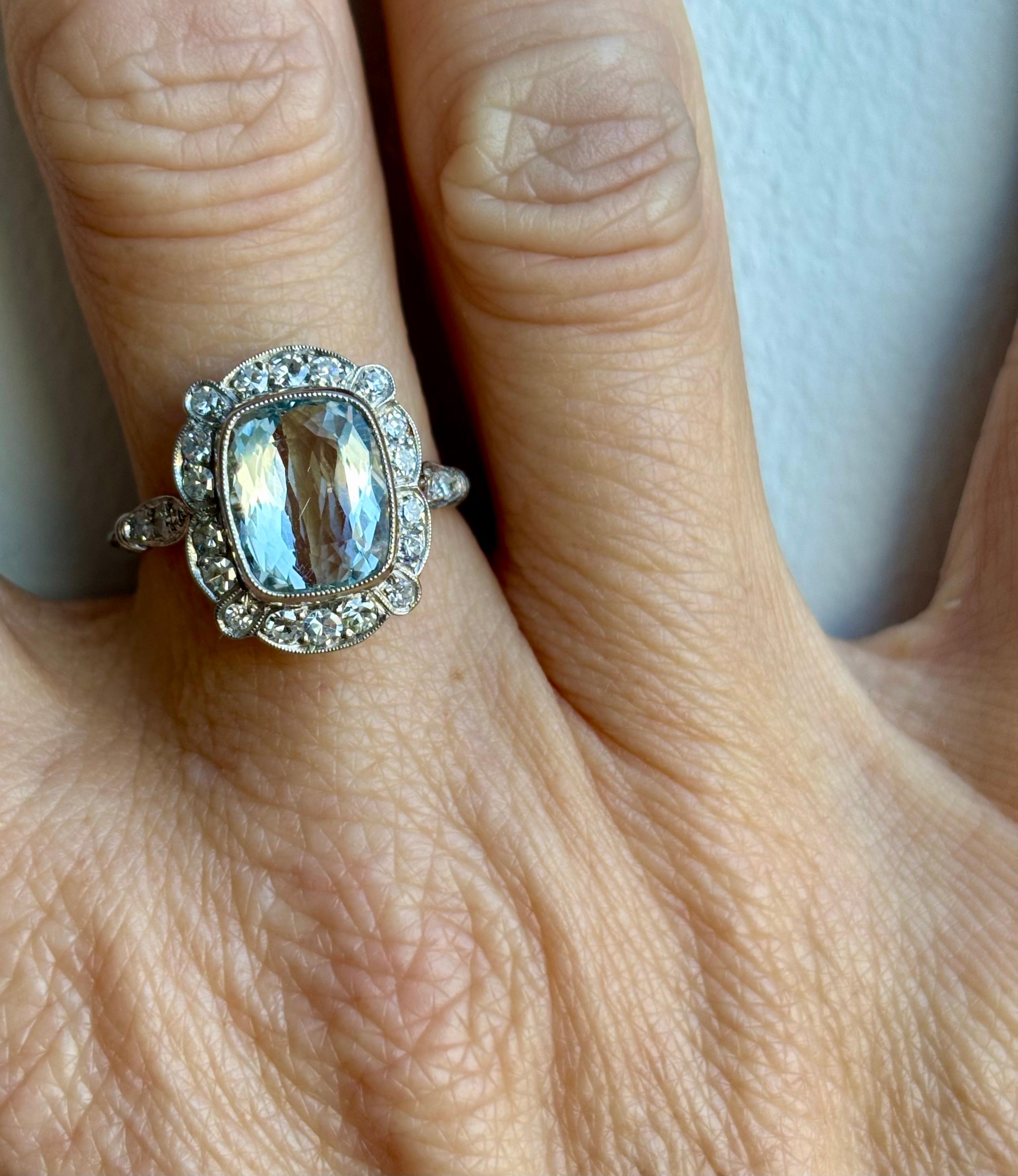 Original Art Deco Natural Aquamarine and Diamond  Cluster Ring For Sale 4