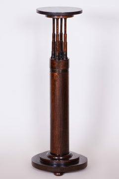 Pedestal Art Decó original, de Josef Maria Hoffman,  Roble, latón, Austria, años 20