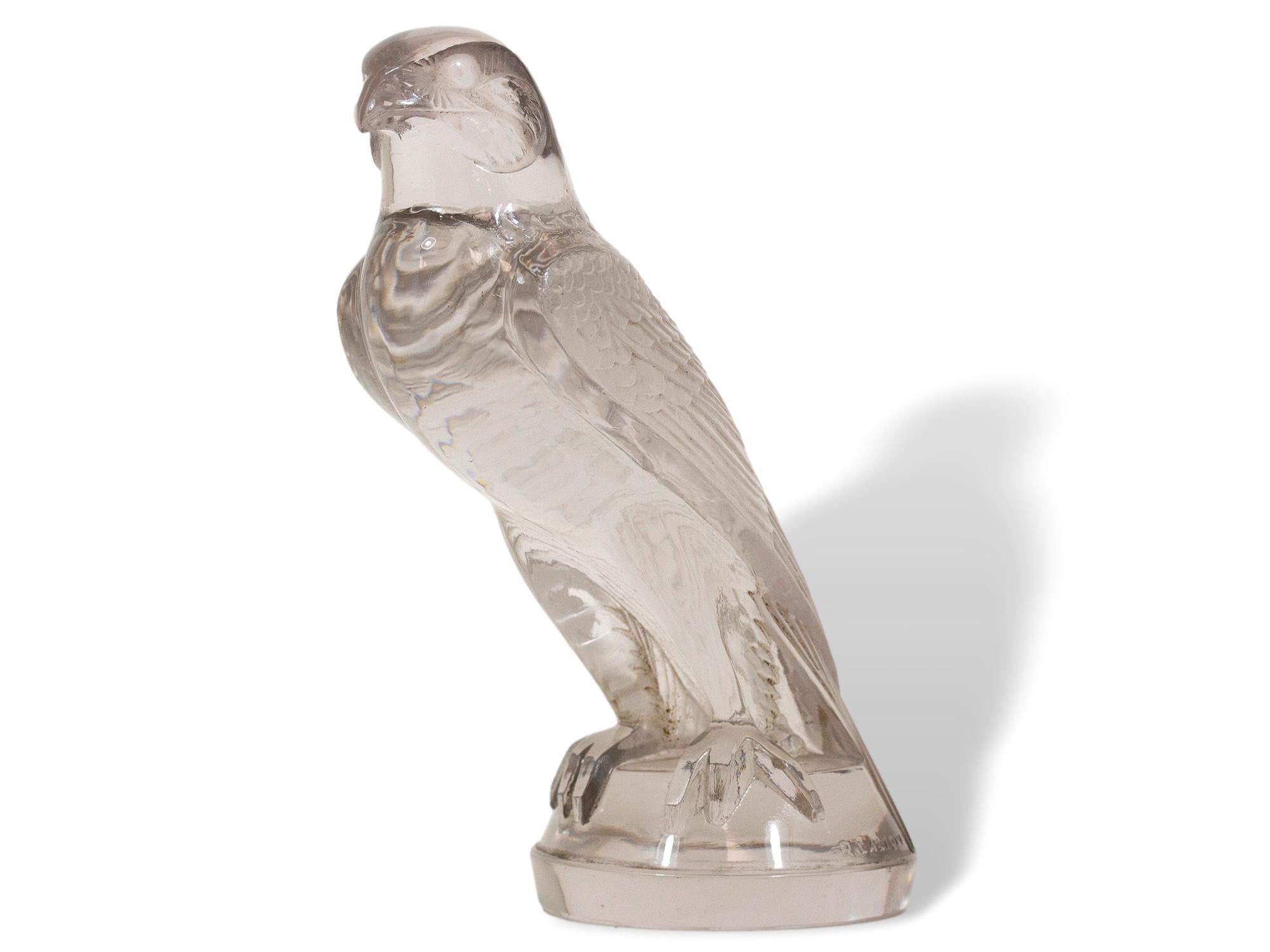 Original Art Deco Rene Lalique Faucon (Falcon) Car Mascot, Original im Zustand „Gut“ im Angebot in Northampton, GB