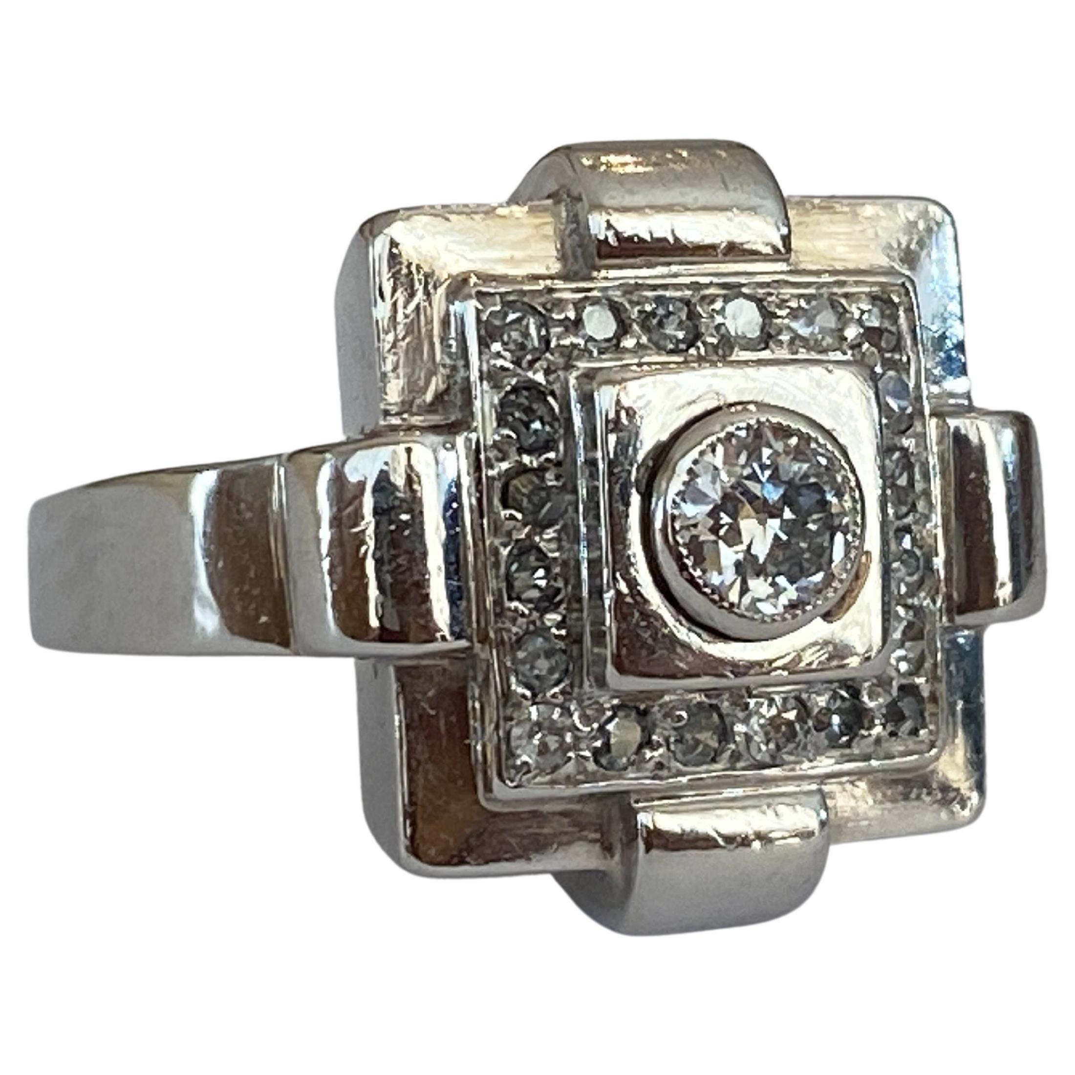 Original Art Deco Ring with Diamonds Approx 0, 40 Ct For Sale