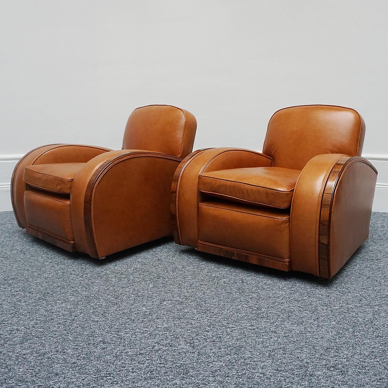 Original Art Deco Three Piece Brown Leather and Walnut 'Tank' Suite 9