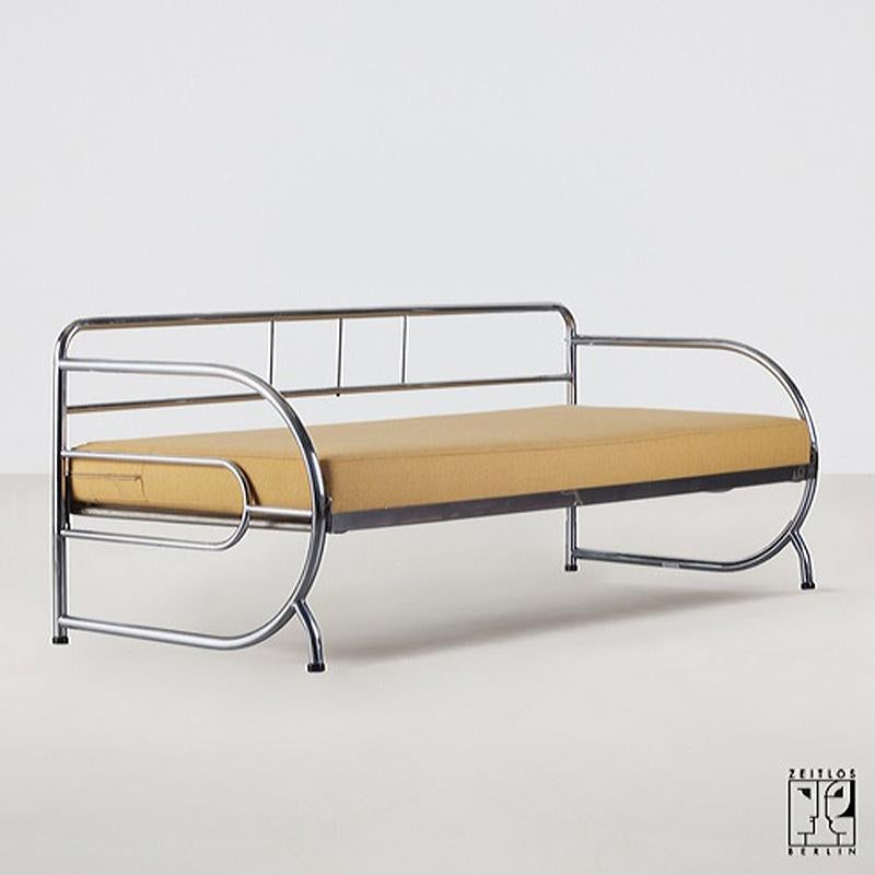 Steel Original Art Deco tubular steel streamline sofa cushion Design by ZEITLOS-BERLIN For Sale