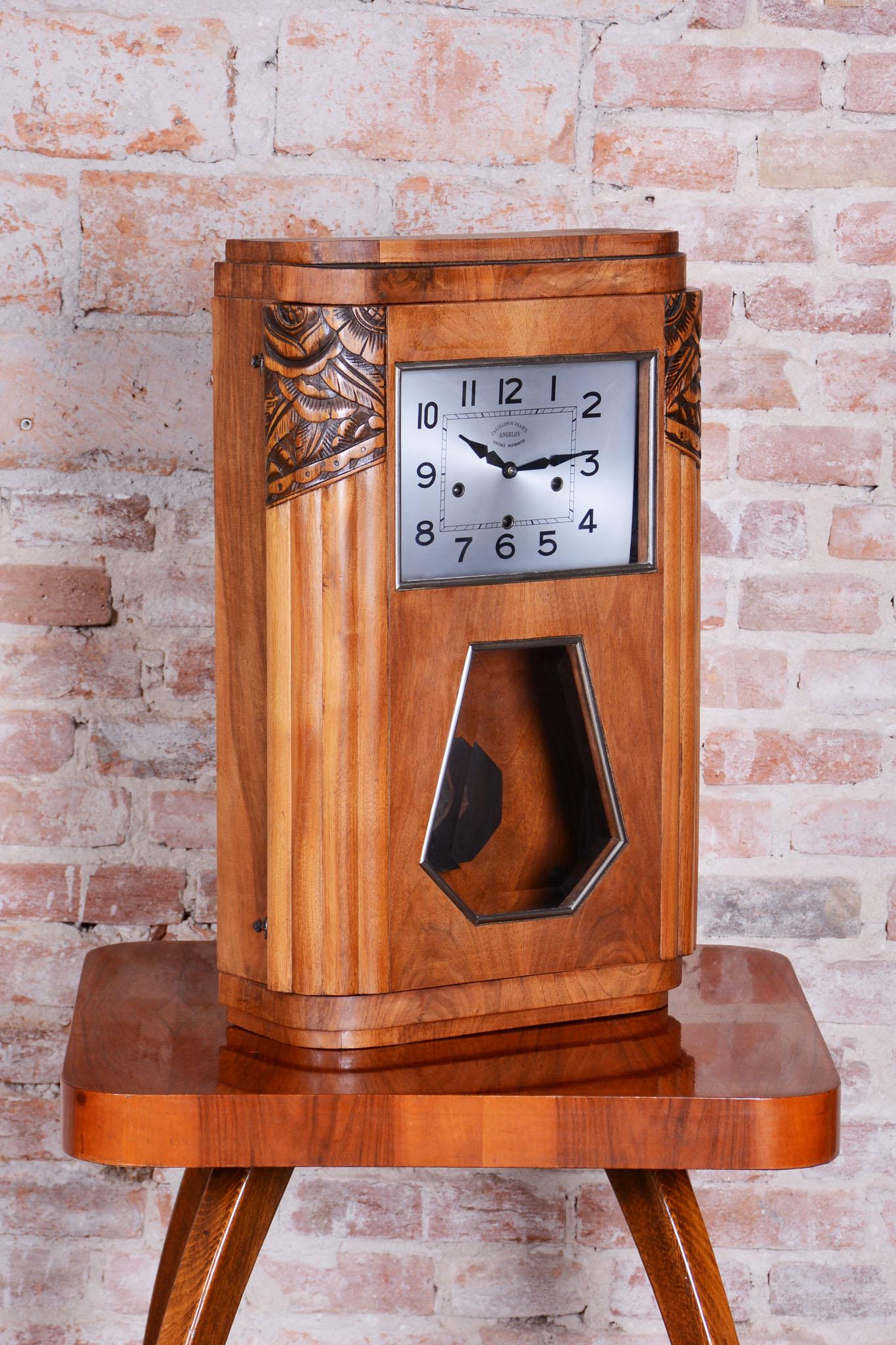 Original Art Deco Wall Clock, by ANGELUS, Walnut, Revived Polish, France, 1930s im Angebot 10