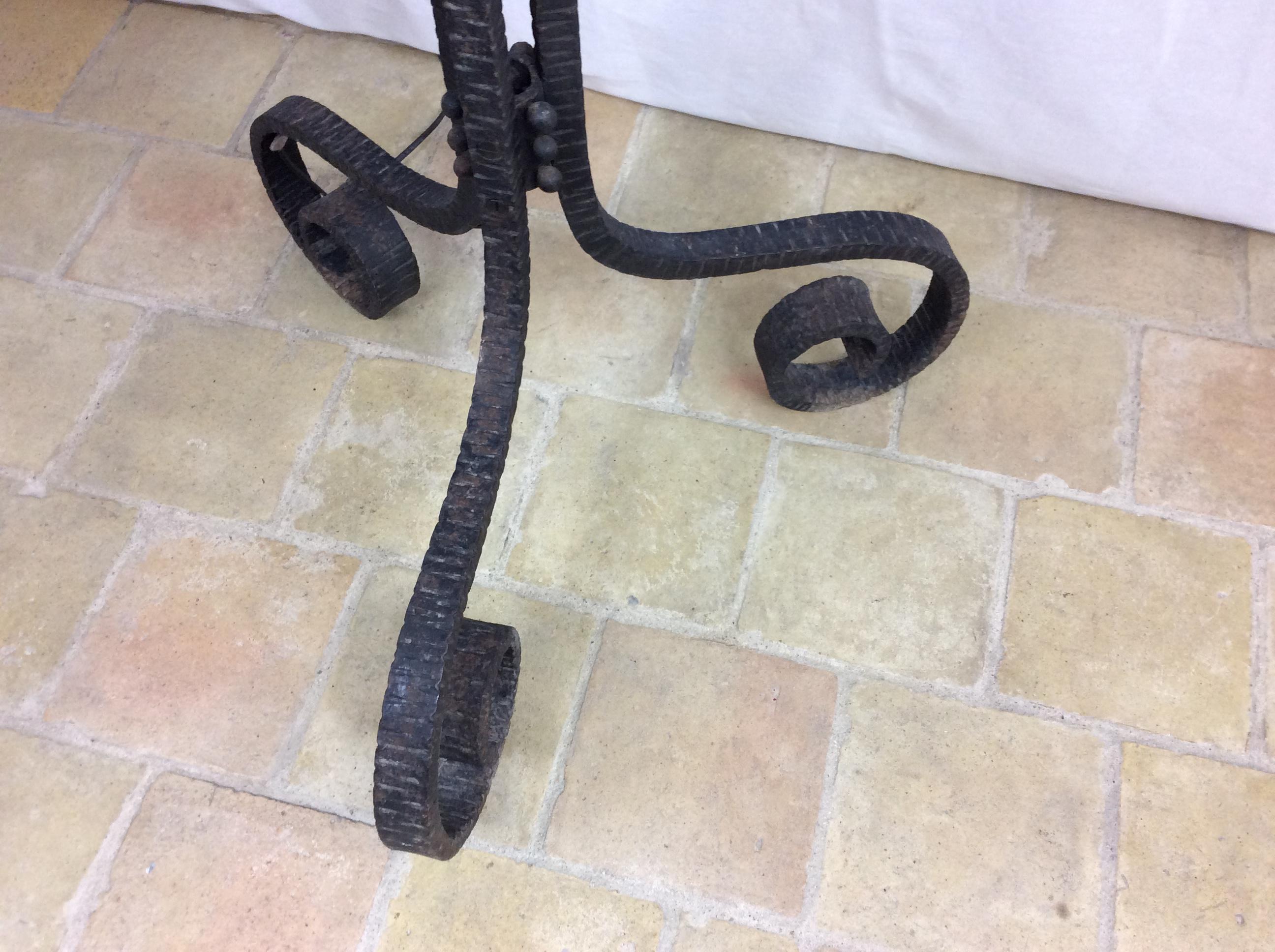 Iconic Art Deco Wrought Iron Floor Lamp in the Style of Edgar Brandt In Good Condition For Sale In Miami, FL