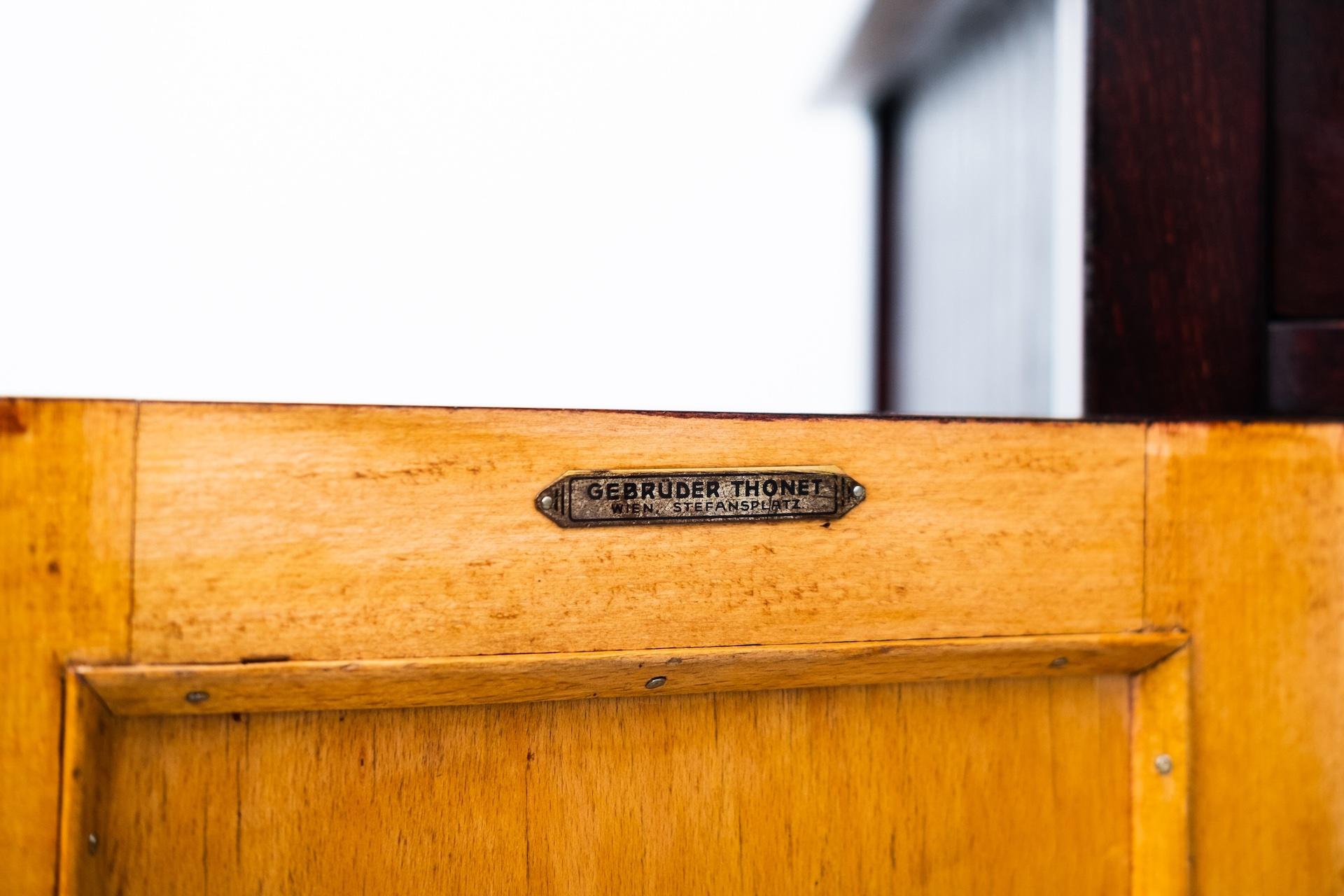 Original Art Nouveau bentwood desk by Gebrüder Thonet (Vienna, around 1914) For Sale 6