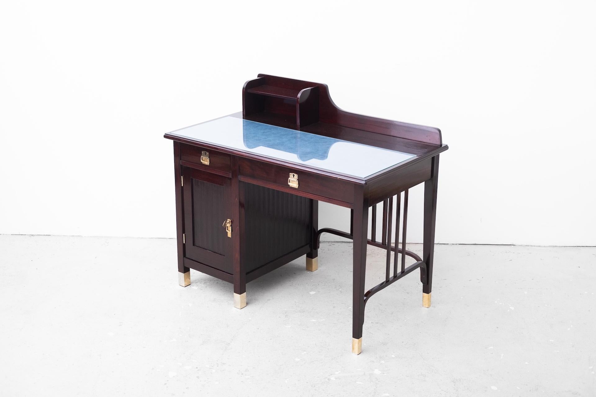 Original Art Nouveau bentwood desk by Gebrüder Thonet (Vienna, around 1914) For Sale 7