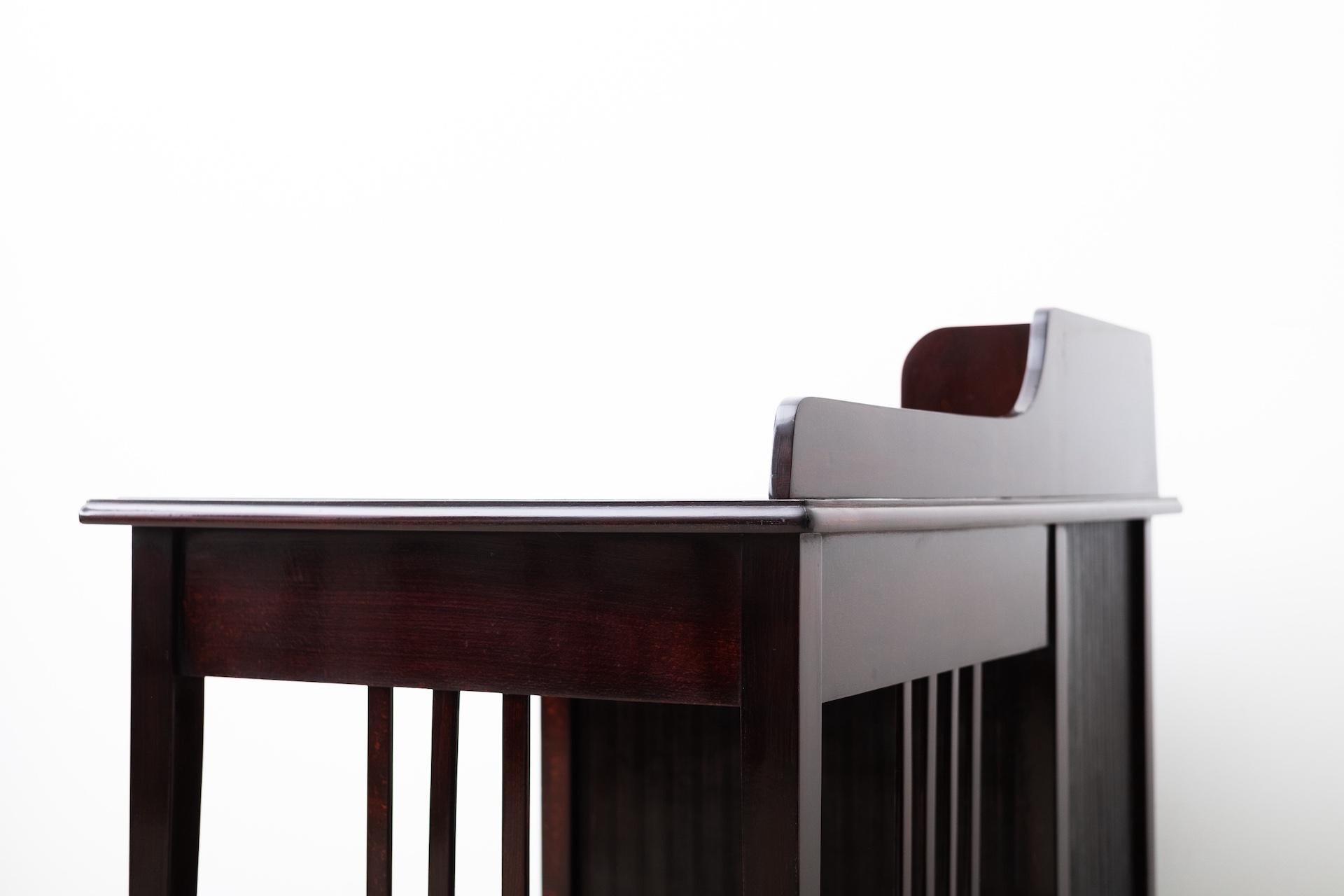 Original Art Nouveau bentwood desk by Gebrüder Thonet (Vienna, around 1914) For Sale 11