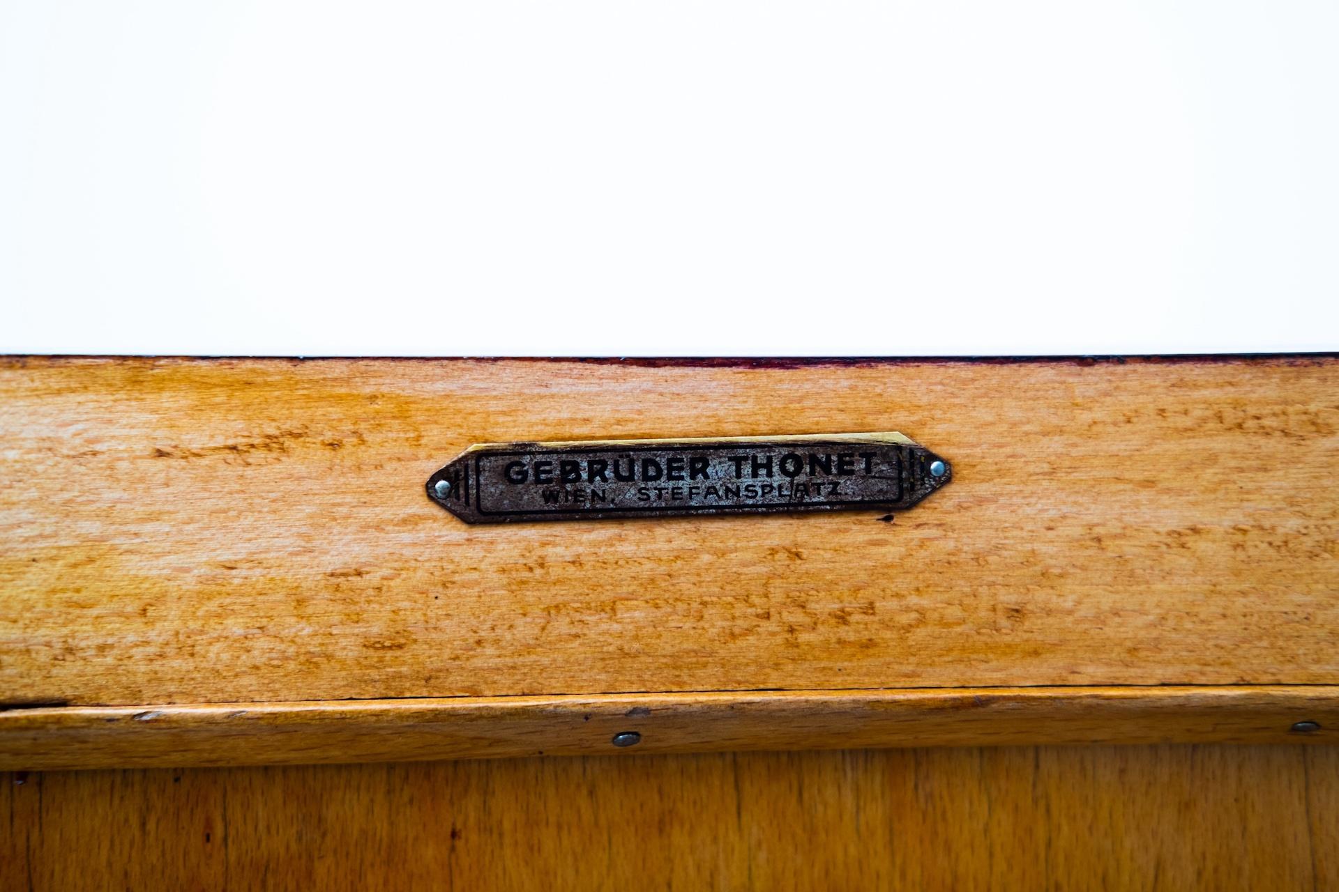 Original Art Nouveau bentwood desk by Gebrüder Thonet (Vienna, around 1914) In Good Condition For Sale In Wien, AT