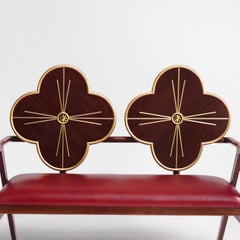 Canapé original Art Nouveau, audacieux, unique, en noyer, laiton et cuir rouge