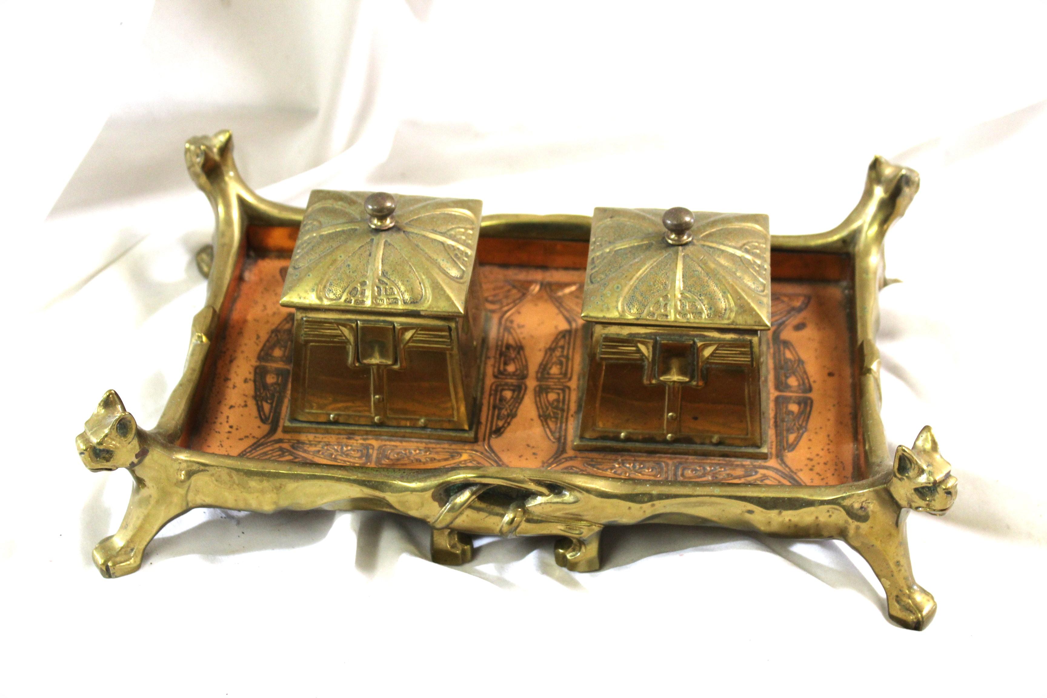 Set di calamai in ottone e rame originale Art Nouveau del 1900 circa in vendita 3