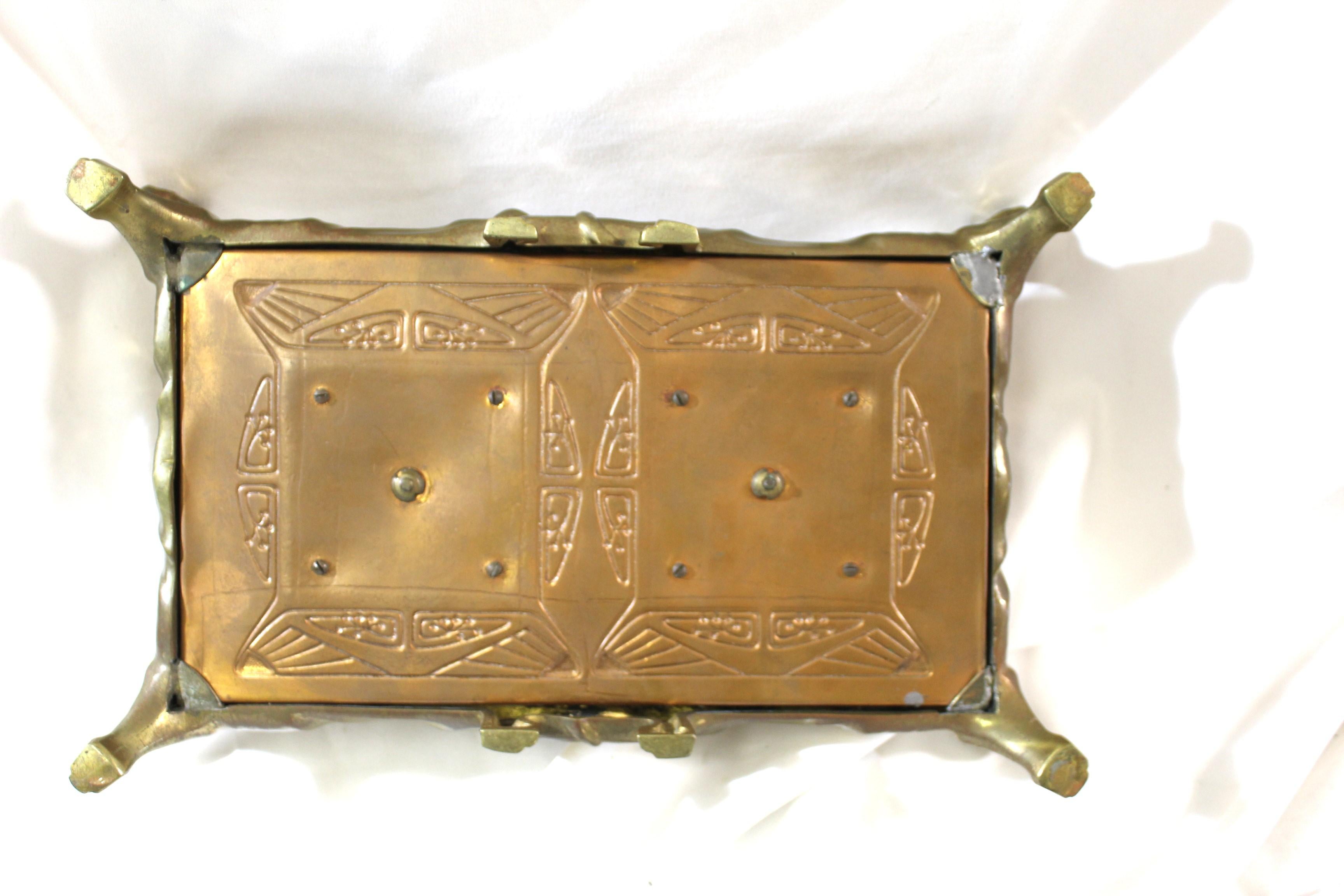 XX secolo Set di calamai in ottone e rame originale Art Nouveau del 1900 circa in vendita