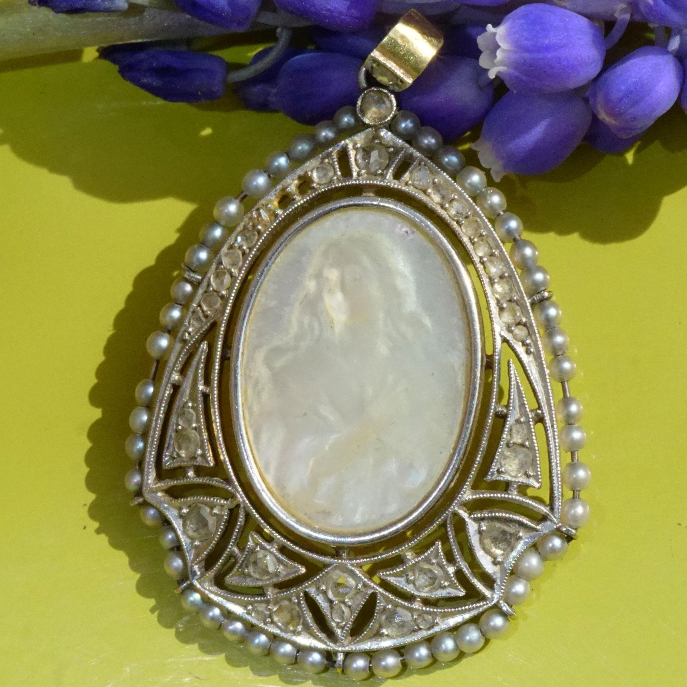 Original Art Nouveau Pendant in Platinum Yellow Gold around 1920 Shadowy Madonna For Sale 9