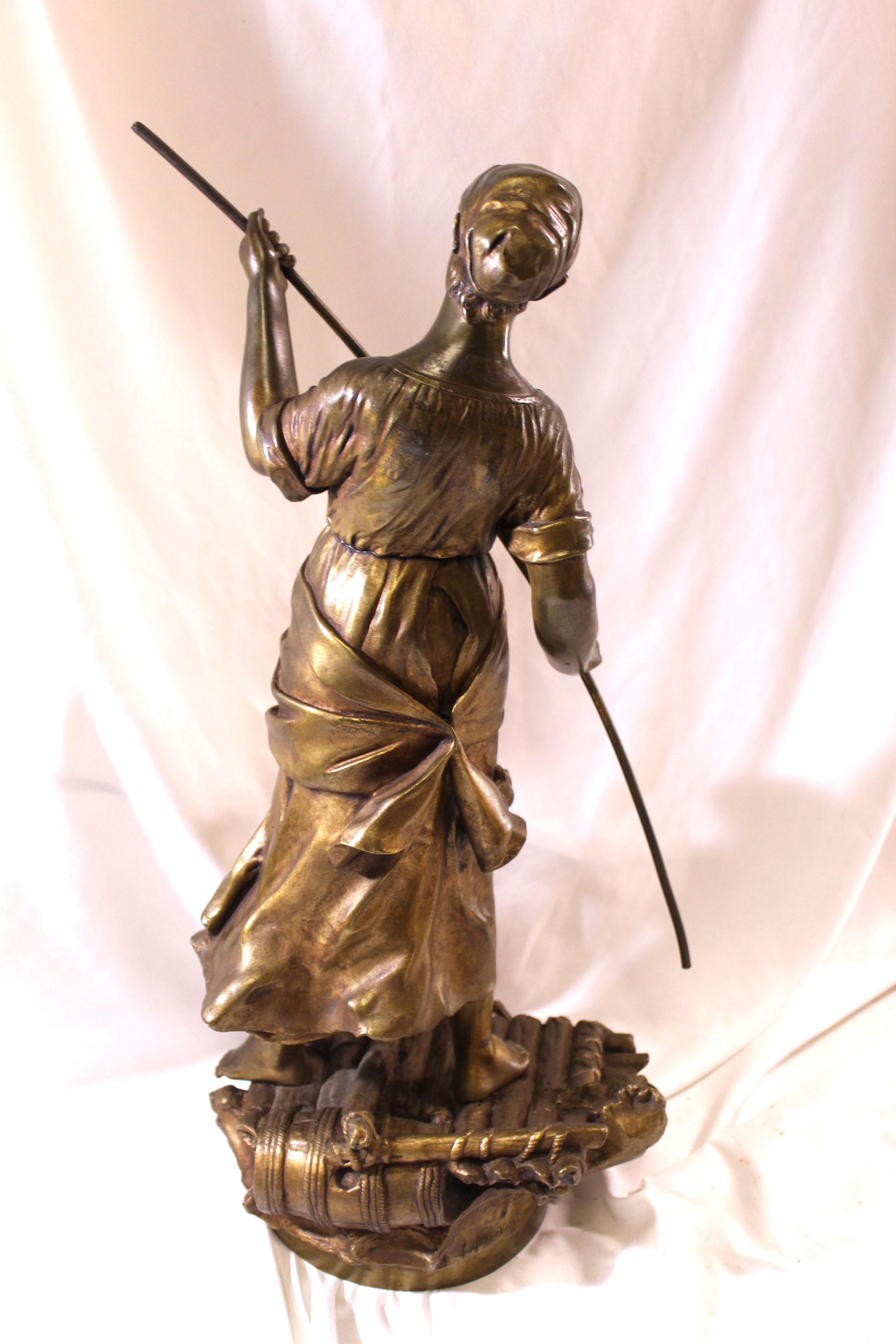 Fine XIX secolo Original Art Nouveau Sculpture , Gilded Bronze , Mother w child on a Raft in vendita