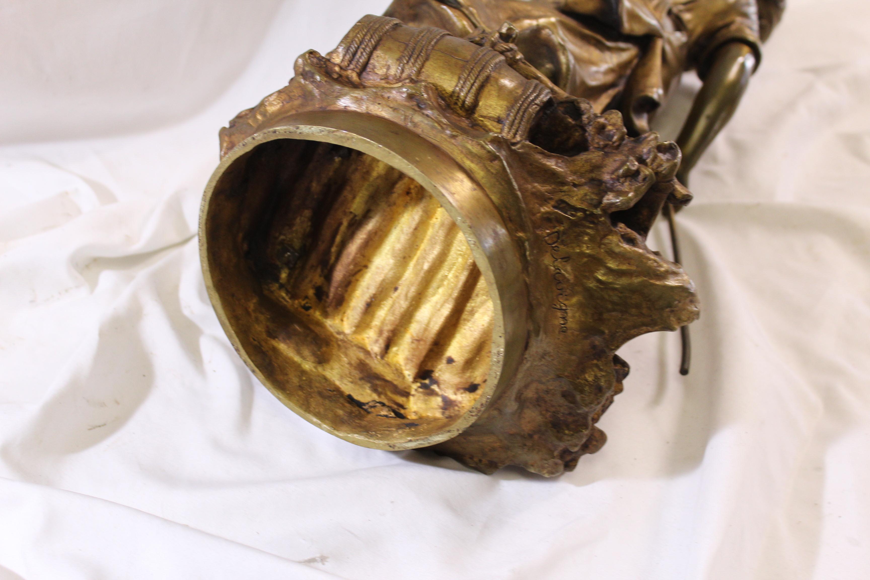 Original Art Nouveau Sculpture , Gilded Bronze , Mother w child on a Raft in vendita 2