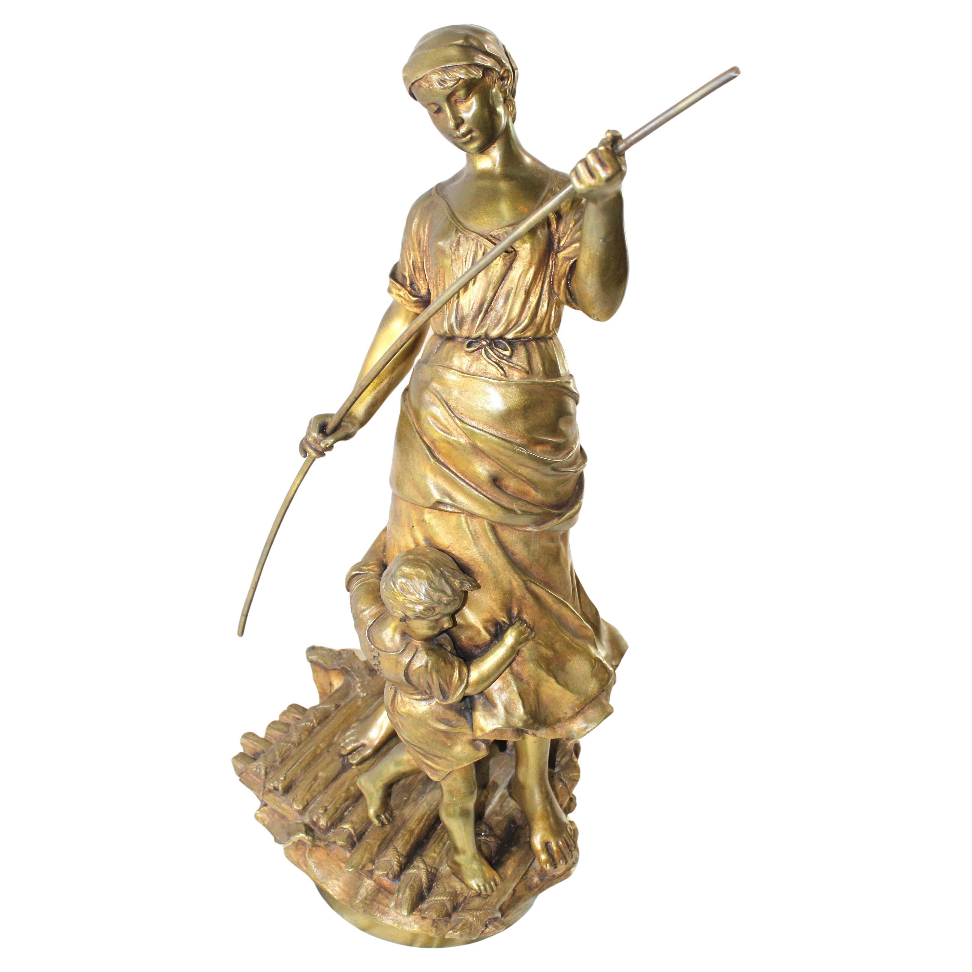 Original Art Nouveau Sculpture , Gilded Bronze , Mother w child on a Raft in vendita