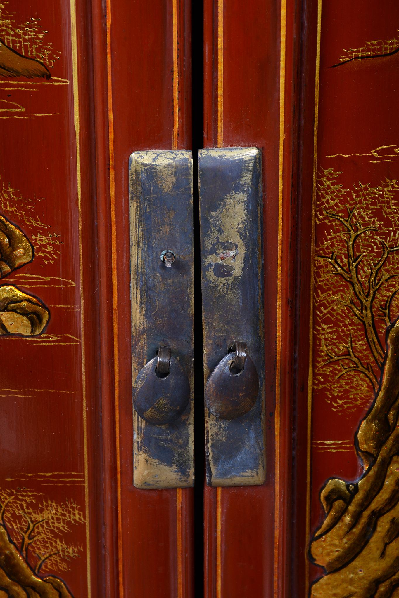 Original Asian-Style Small Cabinet, Wood, Lacquer, Paint, China, 1850s In Fair Condition For Sale In Brandys nad Labem, Středočeský kraj