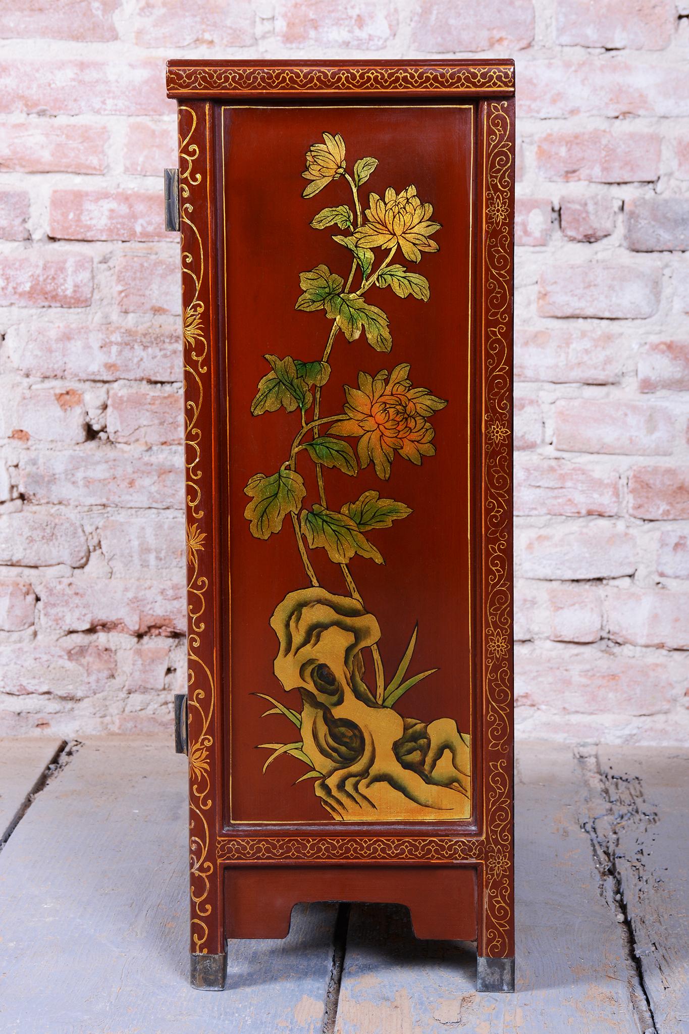 Original Asian-Style Small Cabinet, Wood, Lacquer, Paint, China, 1850s For Sale 3