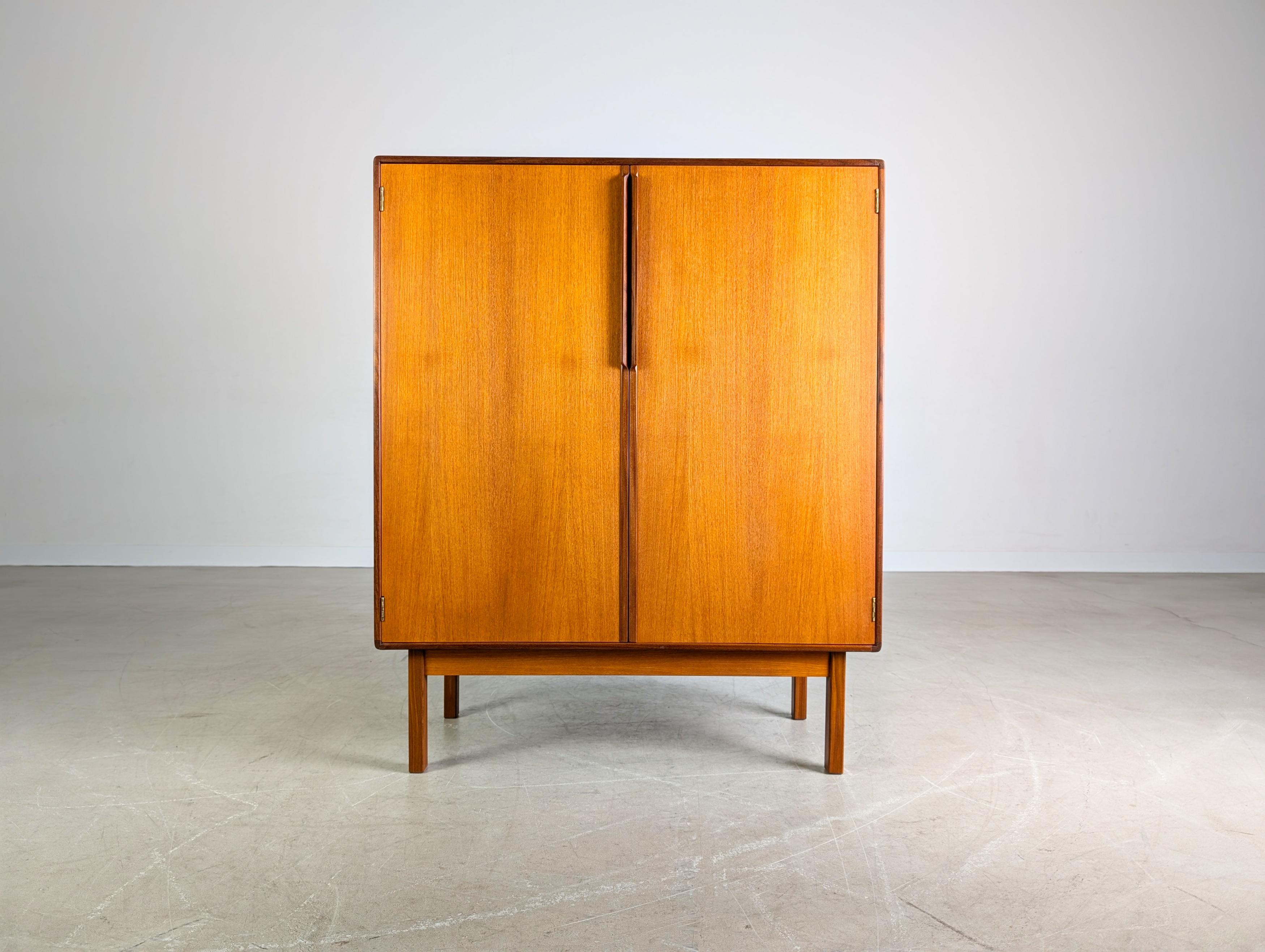 Original Asko Finnland Schrank Midcentury Kommode Vintage Teak (Moderne der Mitte des Jahrhunderts) im Angebot