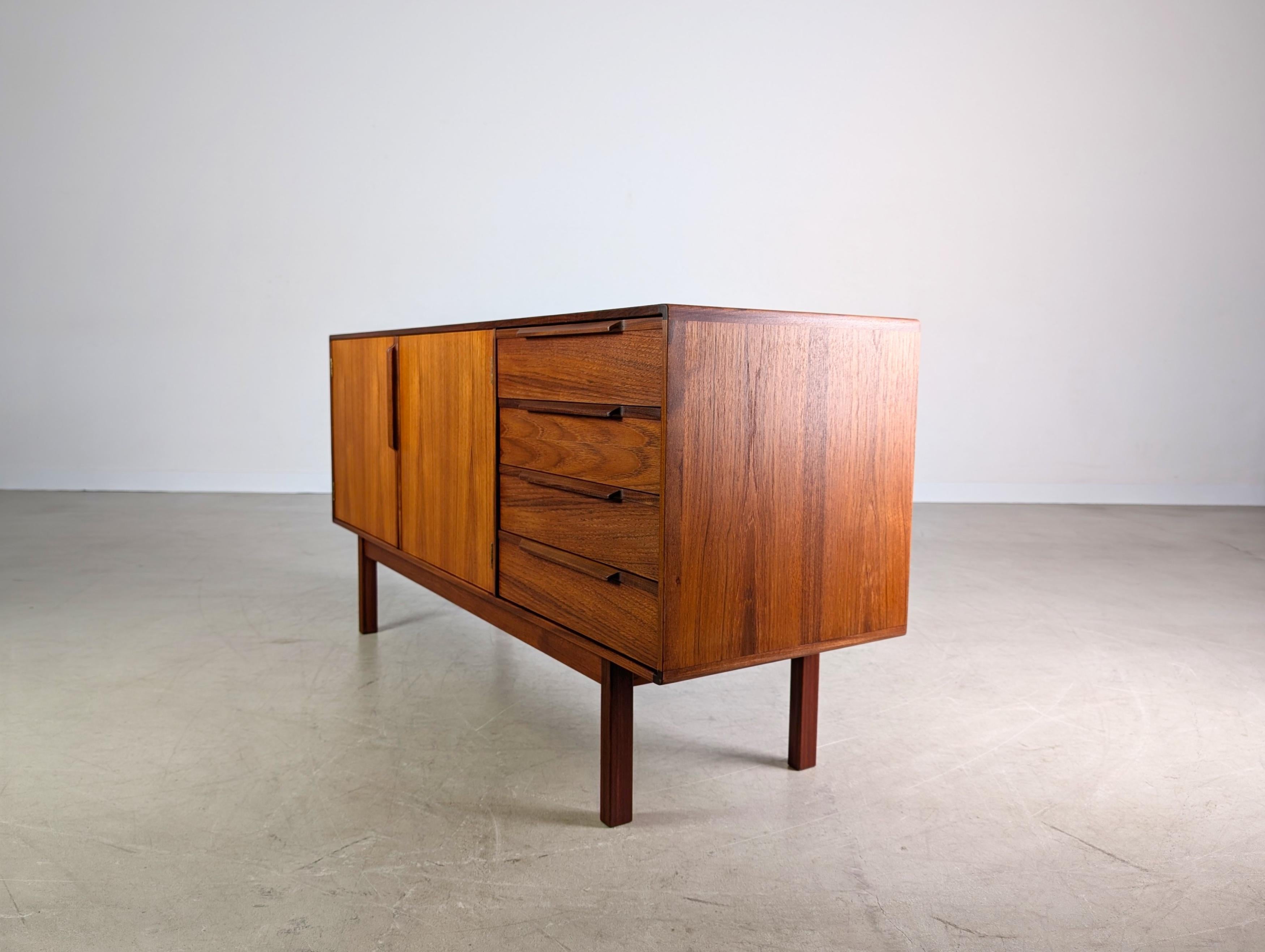 Rosewood Original Asko Finnland Sideboard Midcentury Kommode Vintage Teak For Sale