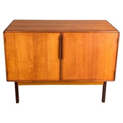 Commodes et coffres à tiroirs Mid-Century Modern