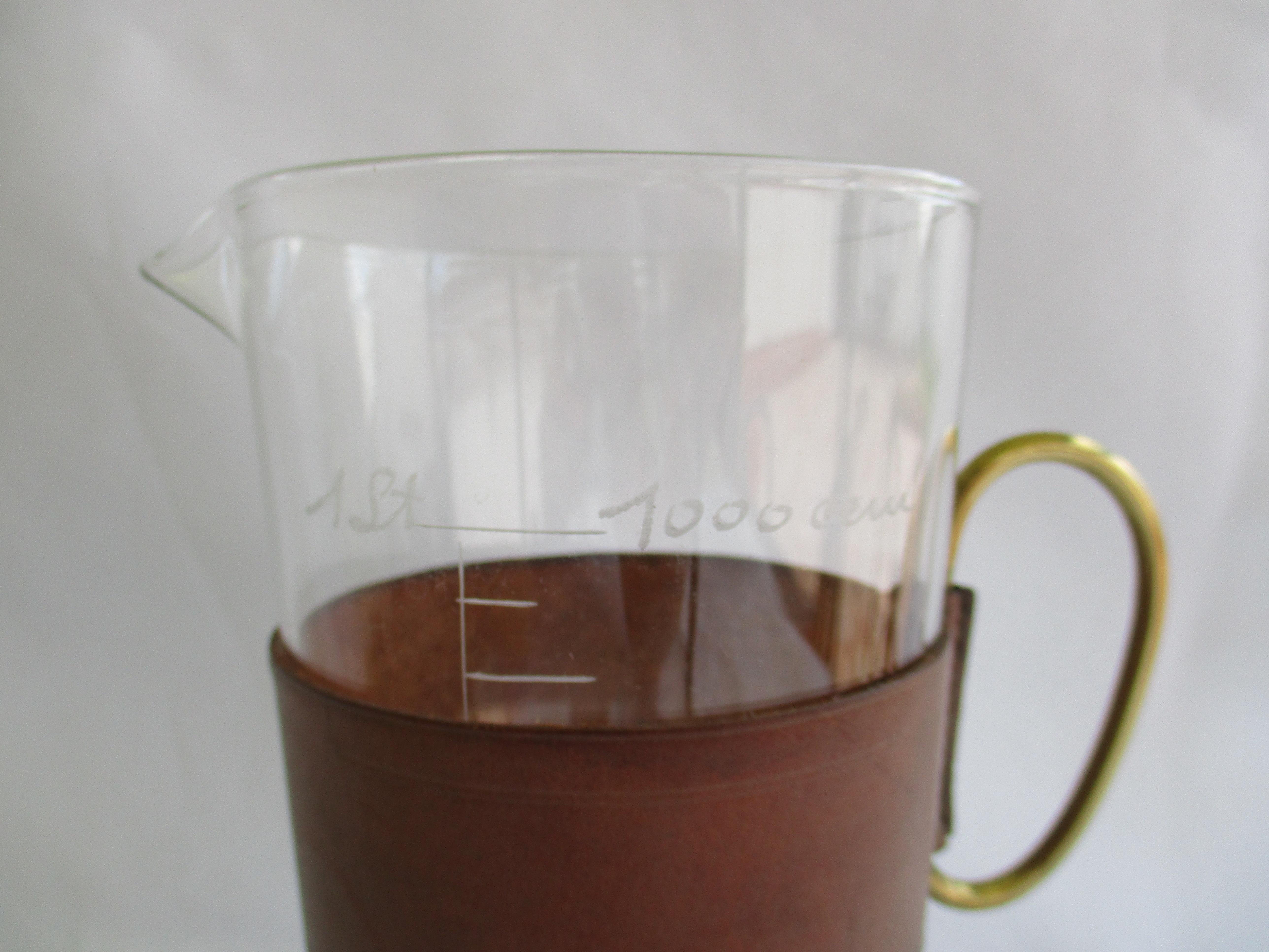 Original Aubock glass carafe with a leather cuff and brass handle In Good Condition For Sale In Vienna, AT