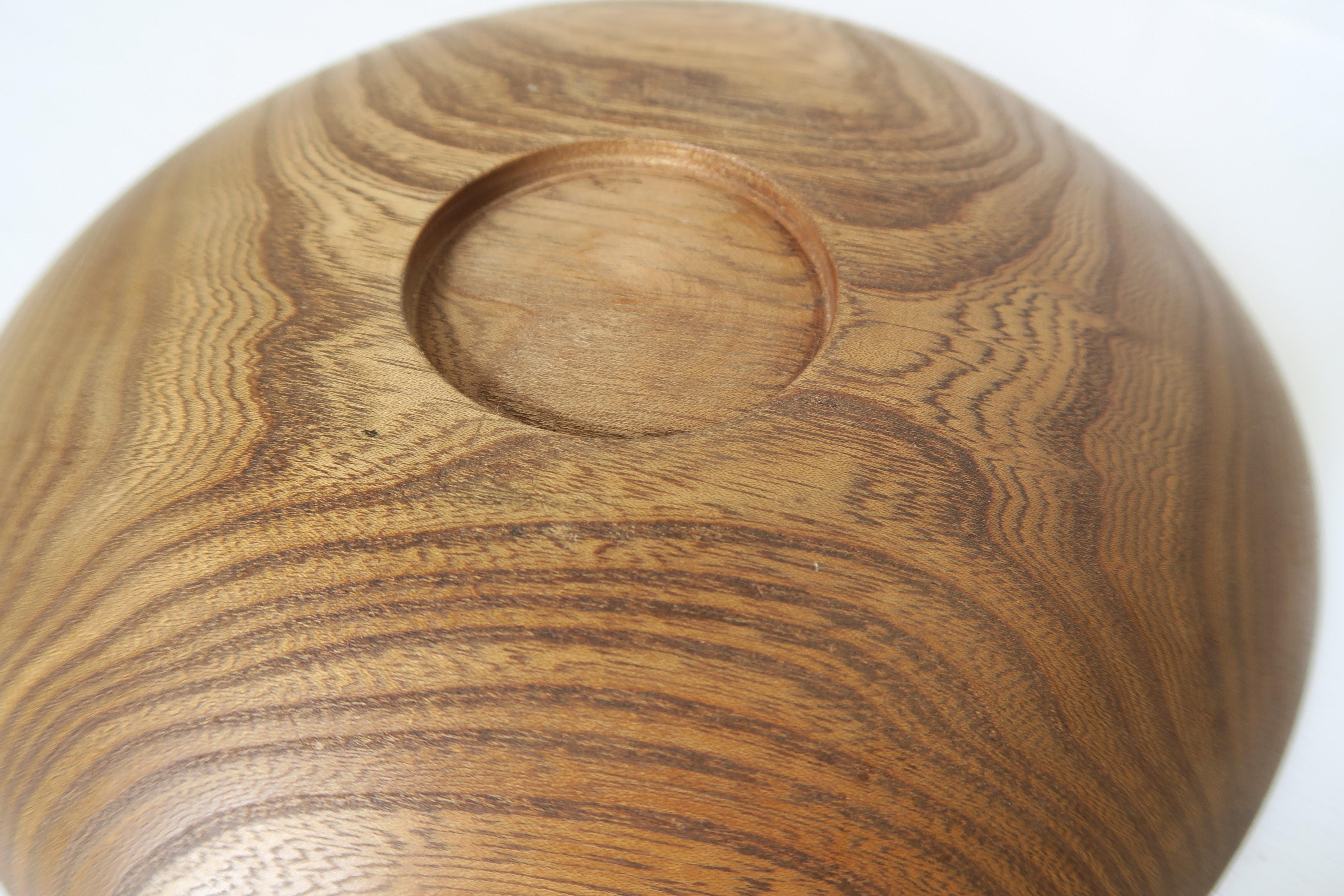 Huevera original Auböck de madera de nogal y latón en Excelente estado para la venta en Vienna, AT