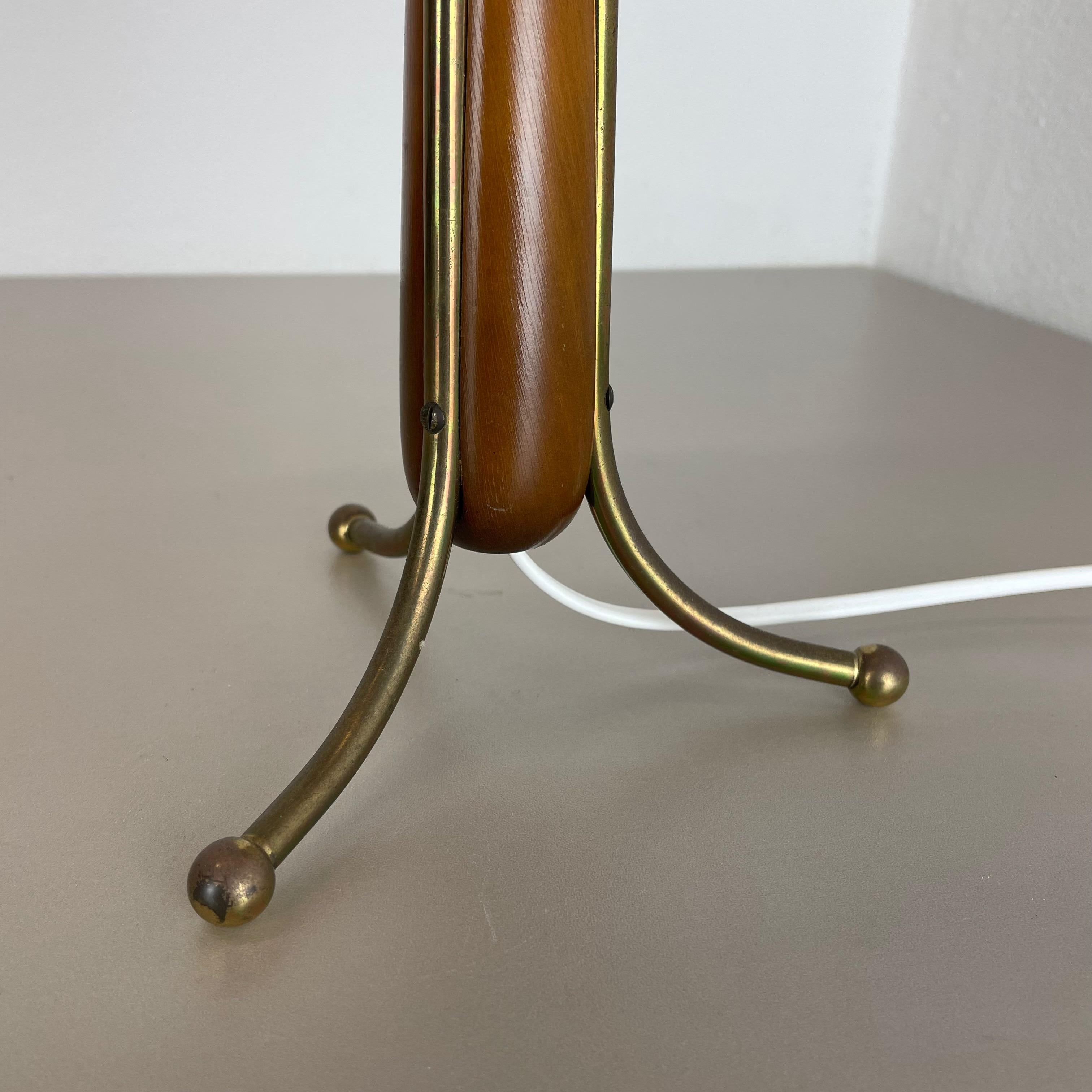 Original Austrian Hollywood Regency Brass Tripod Table Light, Austria, 1960s For Sale 8