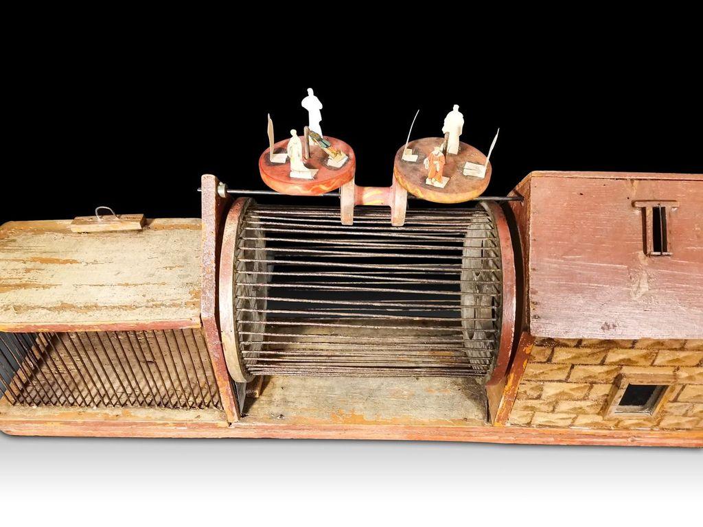 Original Automaton in Old Hamster Cage, Possibly France 19th Century In Good Condition In Madrid, ES