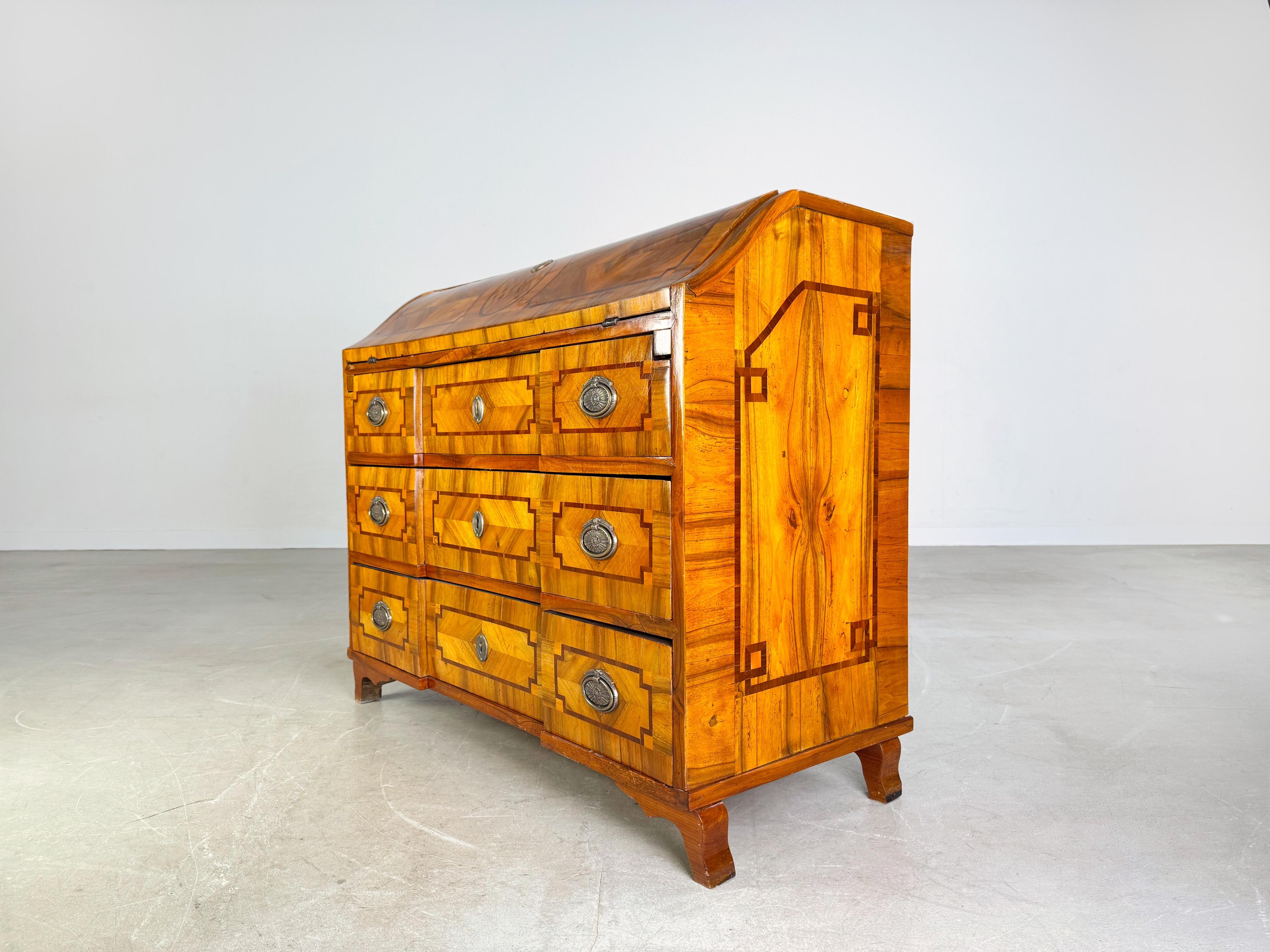 Barock Sekretär Kommode originale 1700 Antik Nussbaum in vendita 2