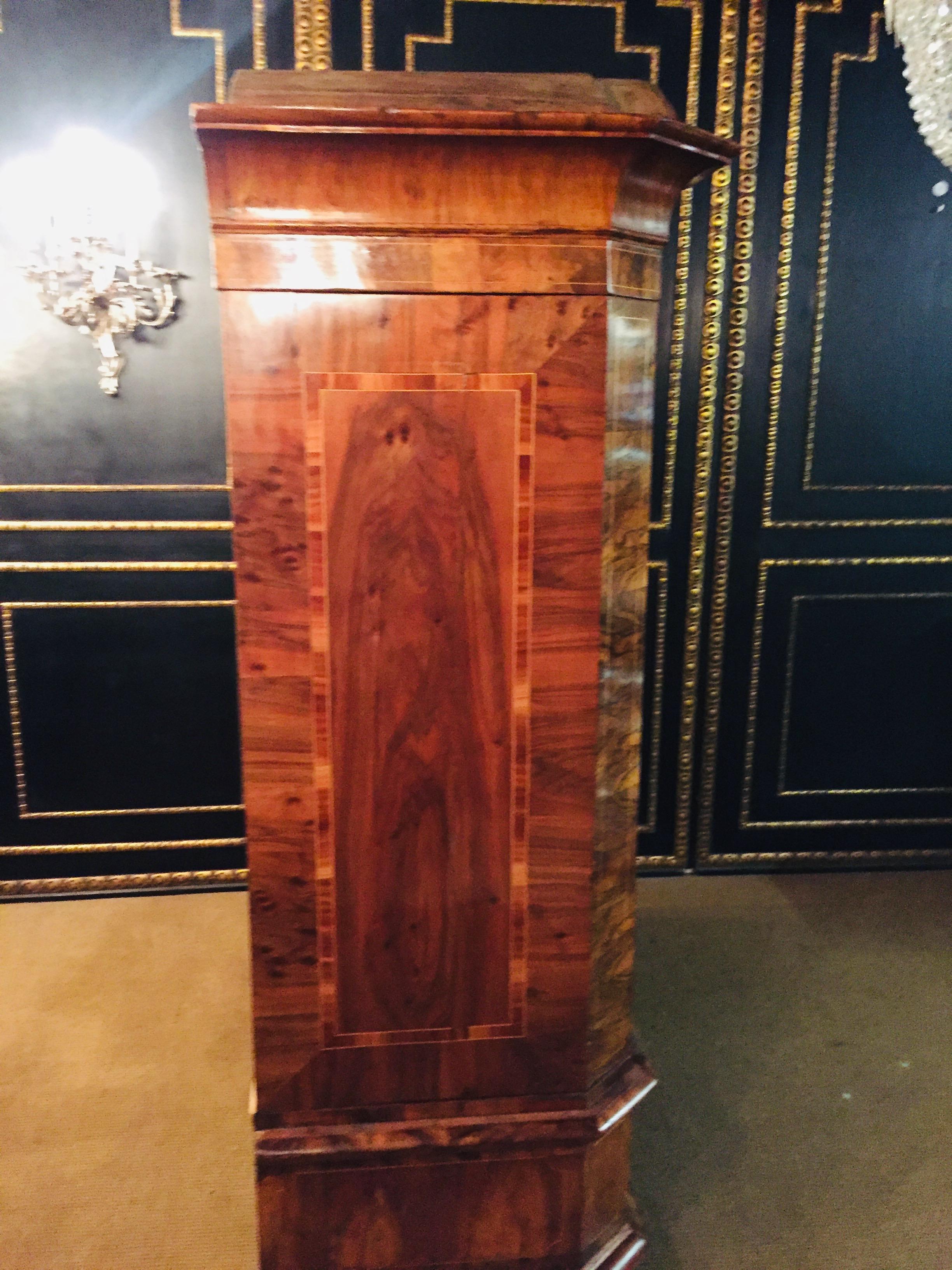 Original Baroque Cabinet circa 1740 Walnut Beautiful Star Veneer on Both Doors 13