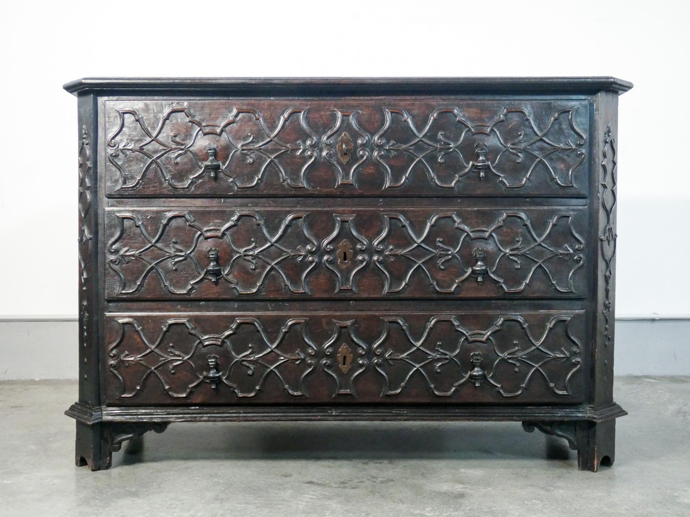 18th Century and Earlier Original Baroque Chest of Drawers in Carved Walnut, Italy, 17th Century