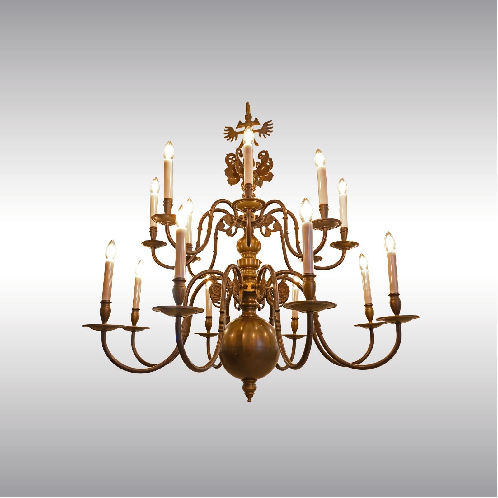 Fait main Lustre original de style baroque datant des années 1920 / Handcraft austro-hongrois en vente